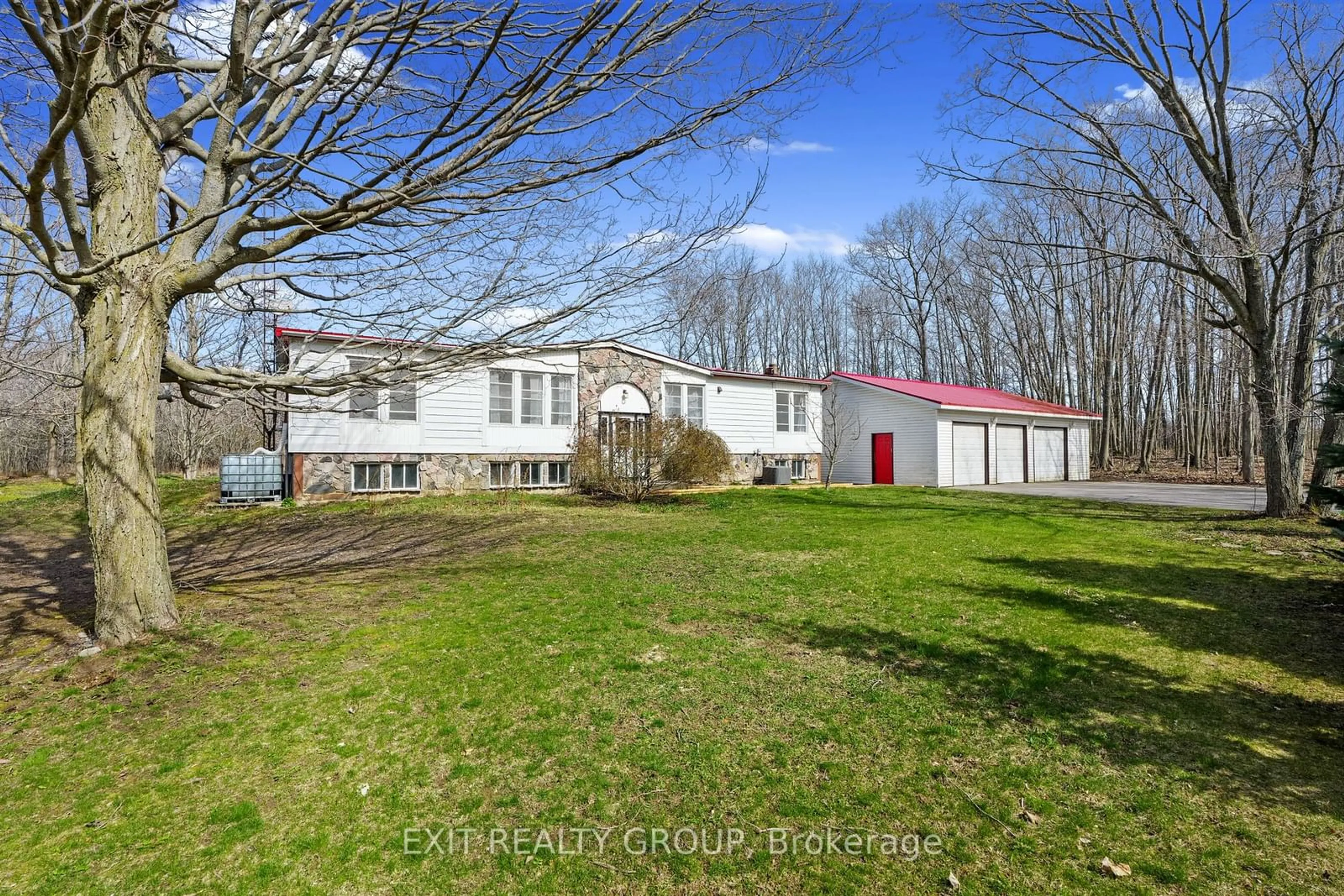 Frontside or backside of a home for 19656 Loyalist Pkwy, Prince Edward County Ontario K0K 1T0