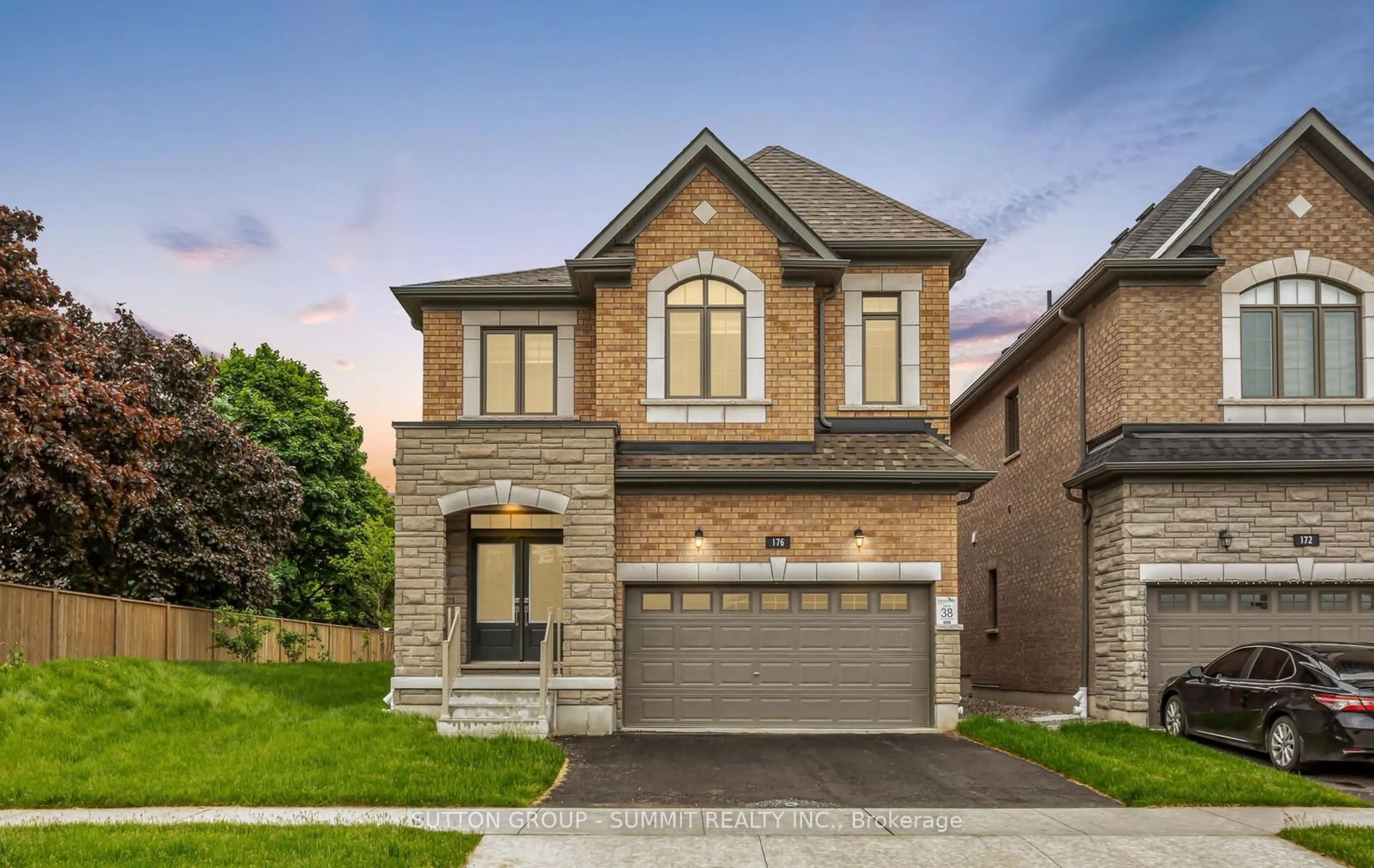 Home with brick exterior material for 176 Lumb Dr, Cambridge Ontario N1T 1P3