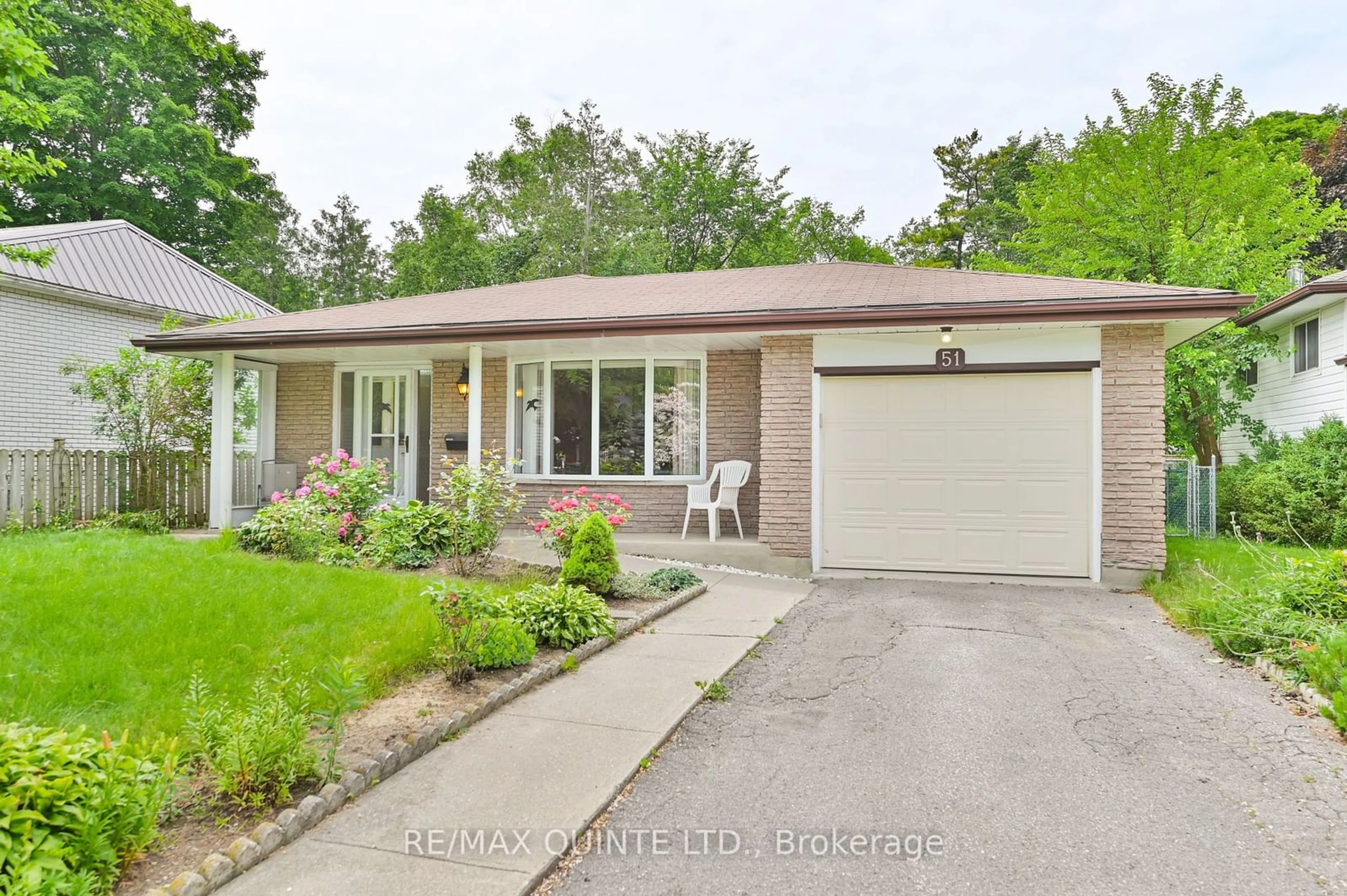 Home with brick exterior material for 51 Parkview Hts, Quinte West Ontario K8V 5T9