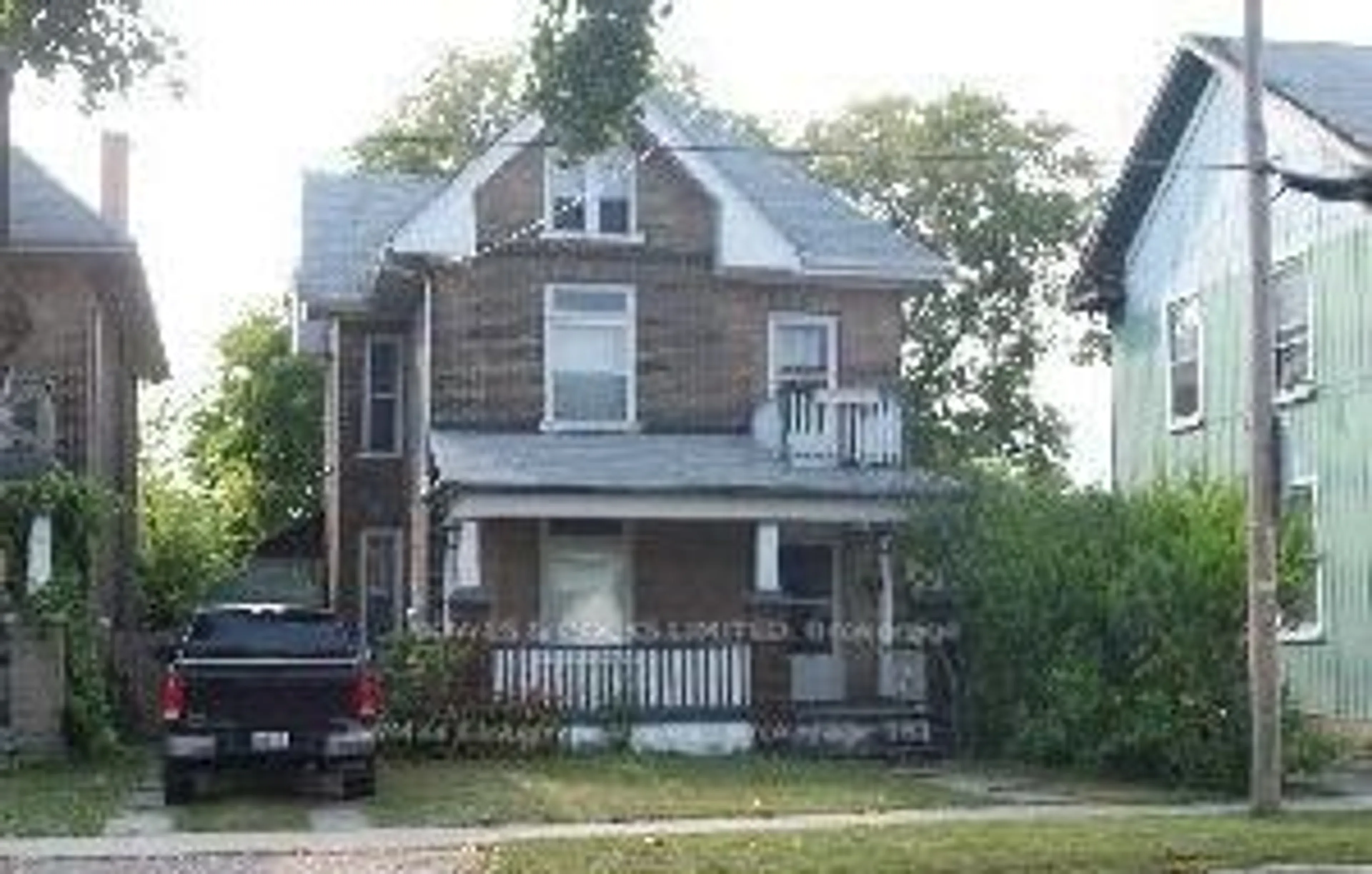 Frontside or backside of a home for 175 Aylmer St, Peterborough Ontario K9J 3K2