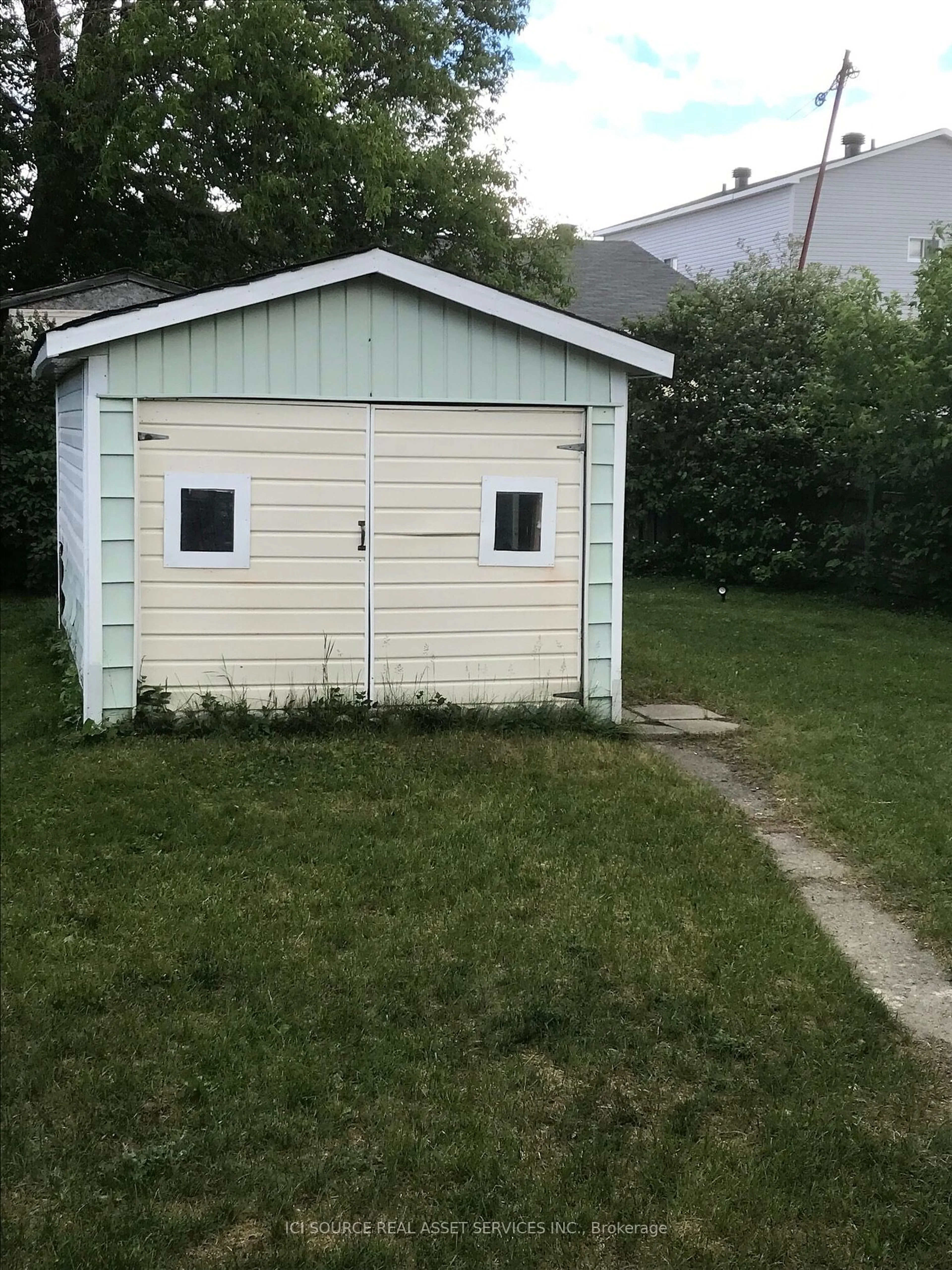 Shed for 352 Cedar St, Timmins Ontario P4N 2H5