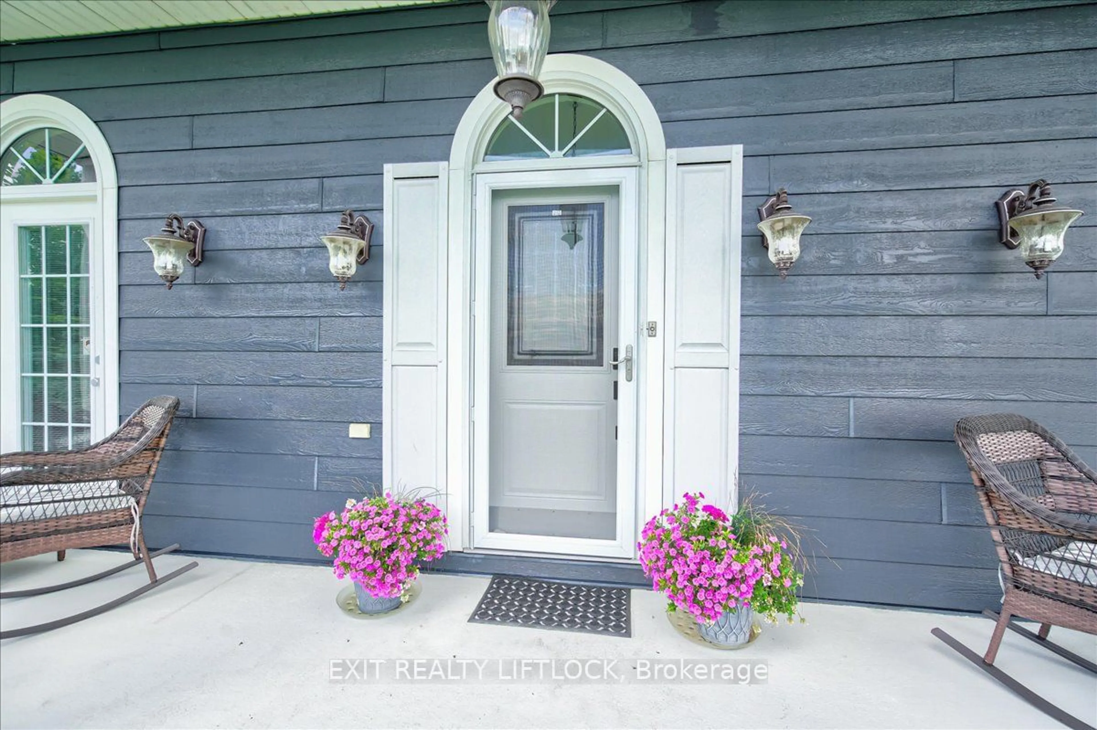 Indoor entryway, wood floors for 400 5th Line, Trent Hills Ontario K0L 1L0