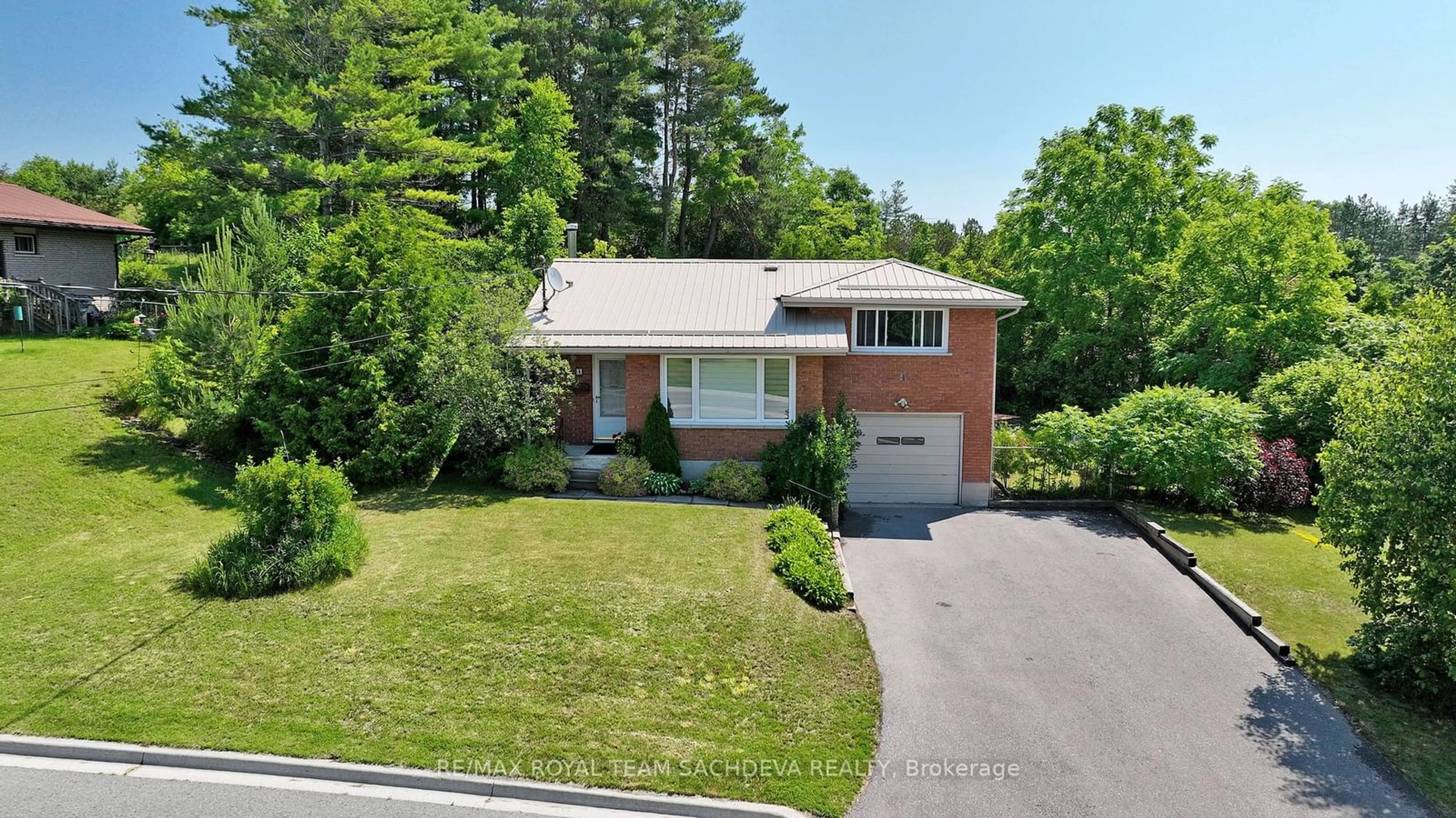 Frontside or backside of a home for 4 Murray St, Asphodel-Norwood Ontario K0L 2V0
