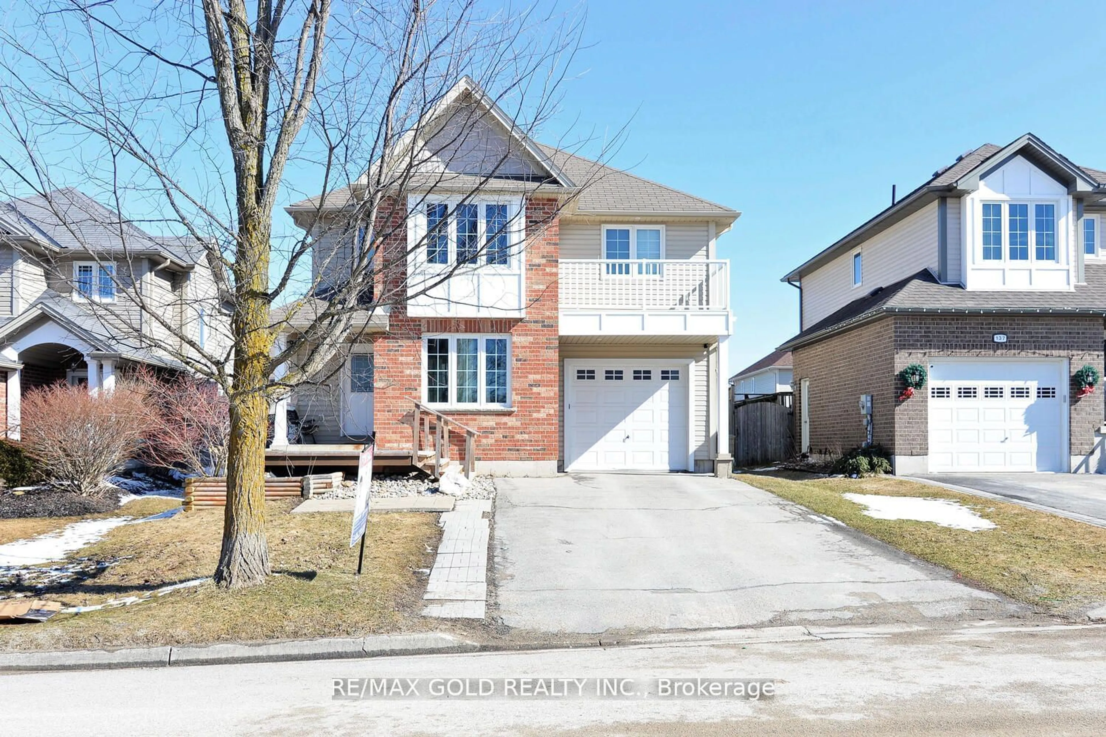 Frontside or backside of a home for 133 Fleming Way, Shelburne Ontario L9V 3E5