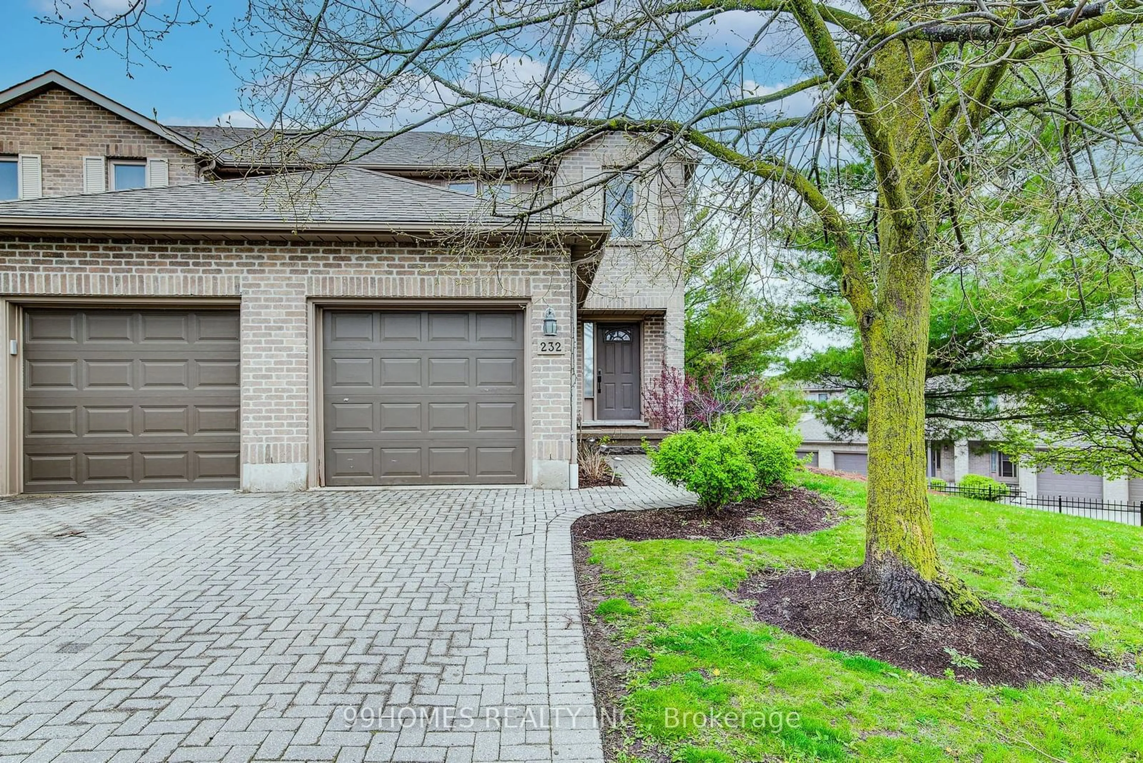 Home with brick exterior material for 232 Blackhorne Dr, Kitchener Ontario N2E 1Z4