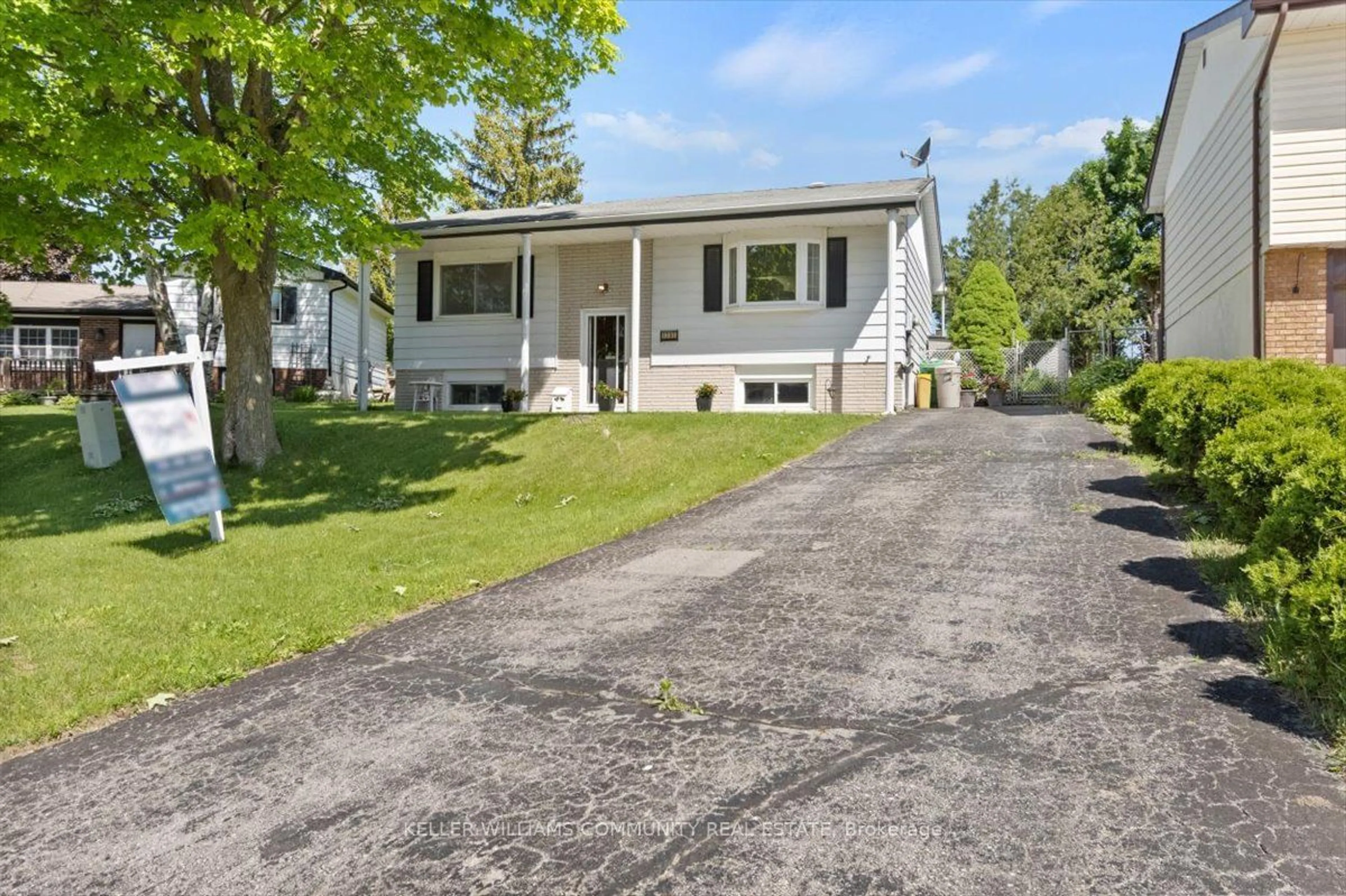 Frontside or backside of a home for 1737 Stewartcroft Cres, Peterborough Ontario K9K 1K1