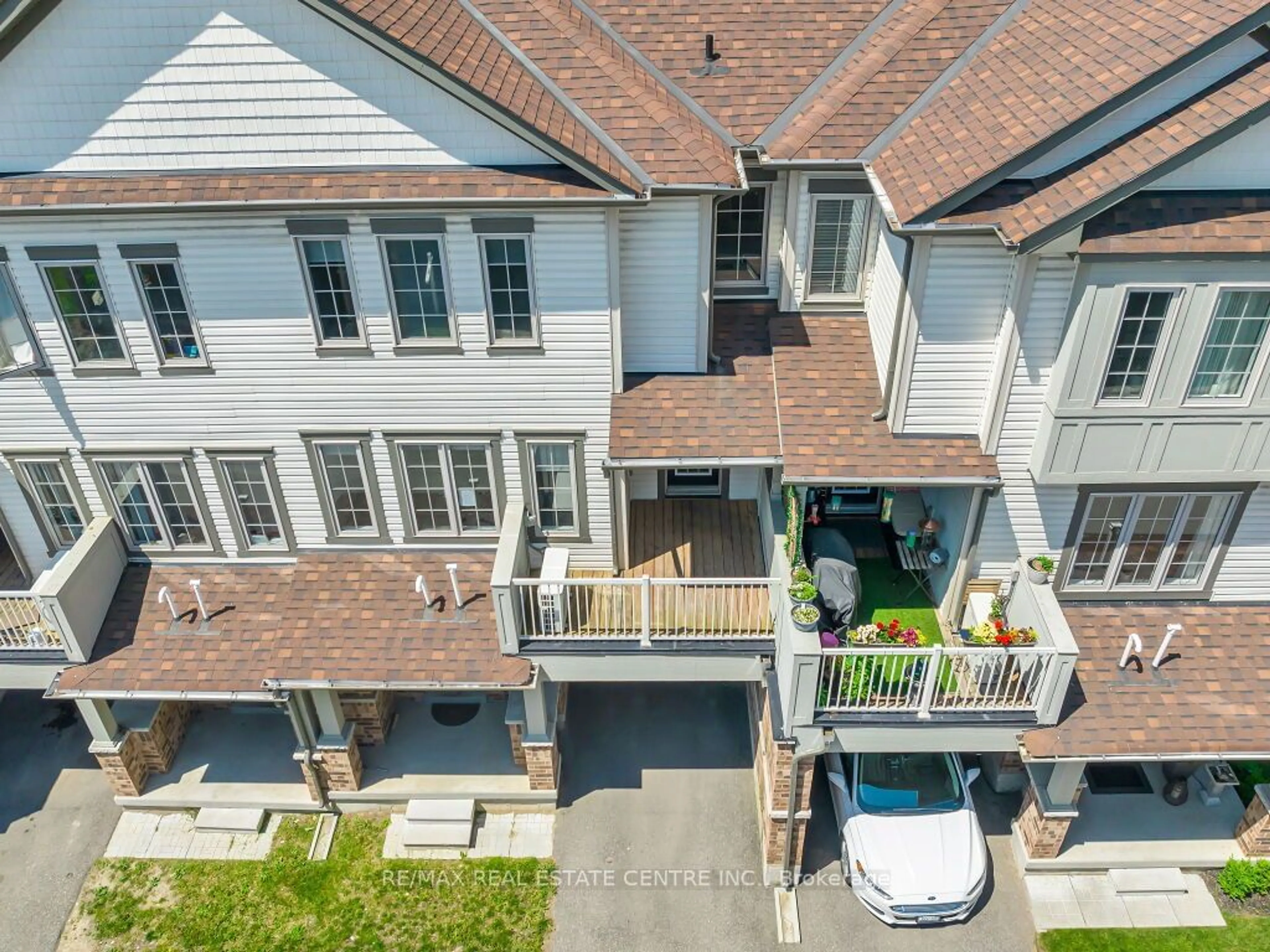 A pic from exterior of the house or condo for 420 Linden Dr #45, Cambridge Ontario N3H 5L5