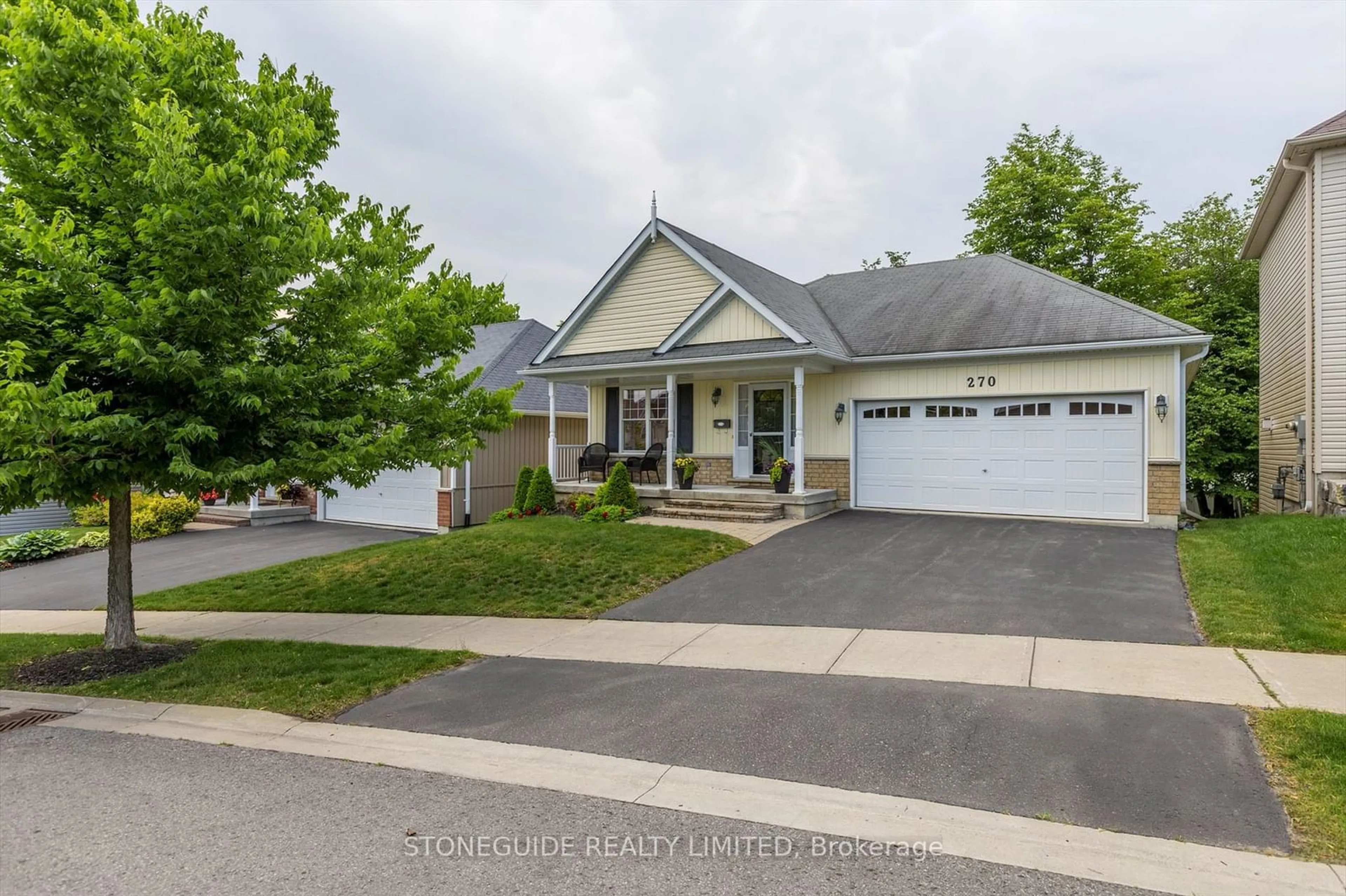 Frontside or backside of a home for 270 BOWEN Dr, Peterborough Ontario K9H 0B8