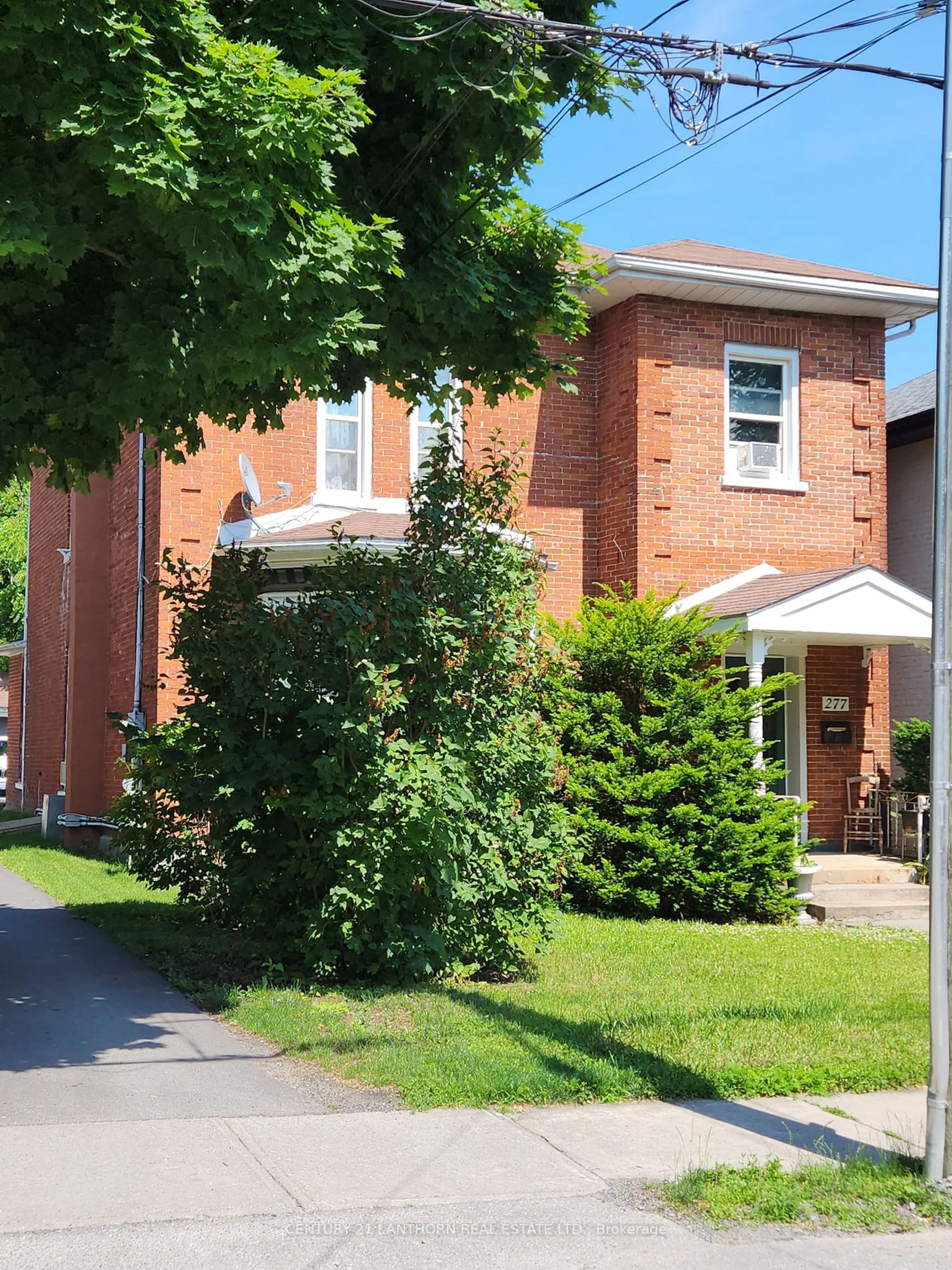 Home with brick exterior material for 277 William St, Belleville Ontario K8N 3K5