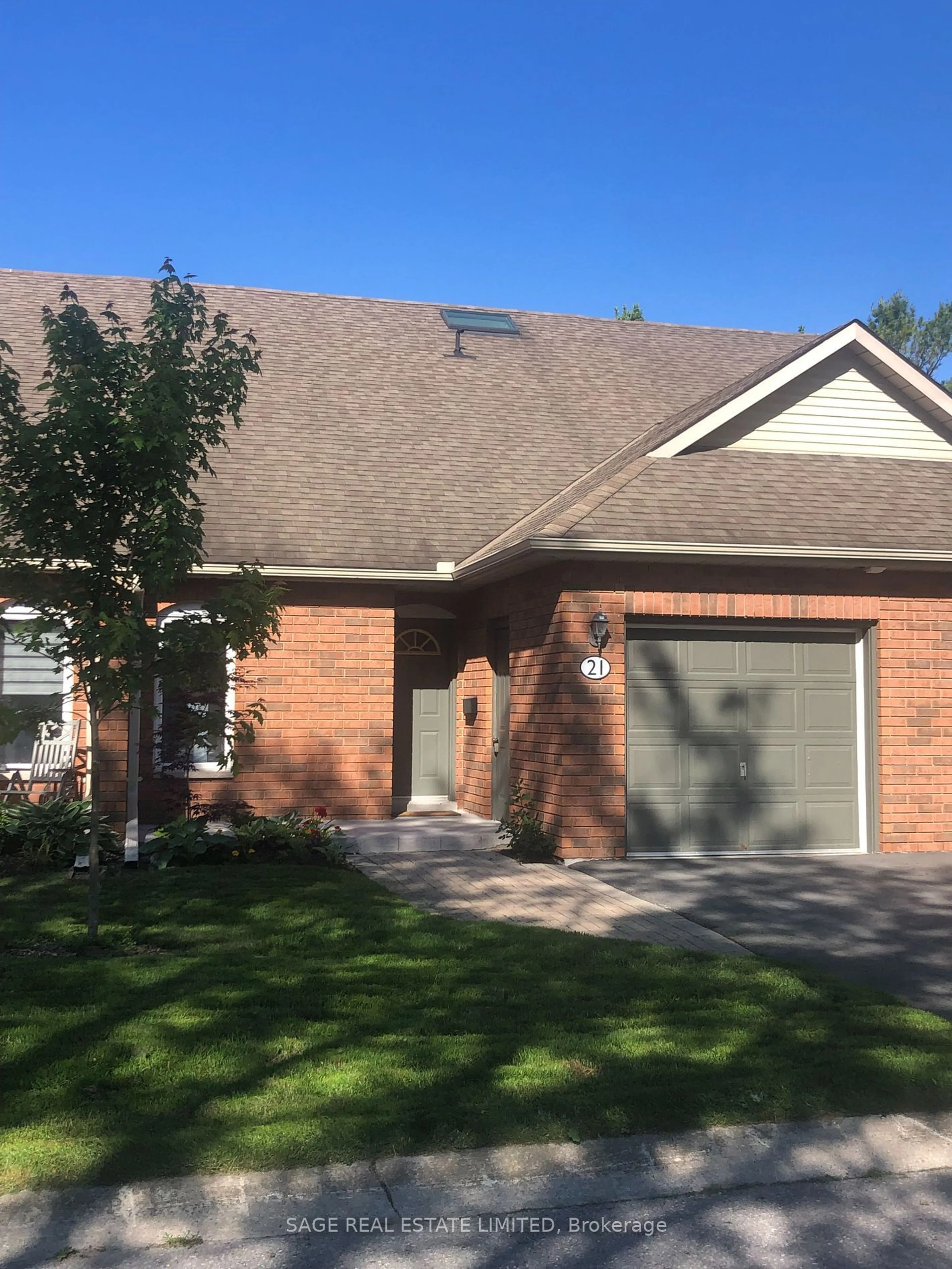 Home with brick exterior material for 21 Charles Crt #2, Smith-Ennismore-Lakefield Ontario K0L 2H0