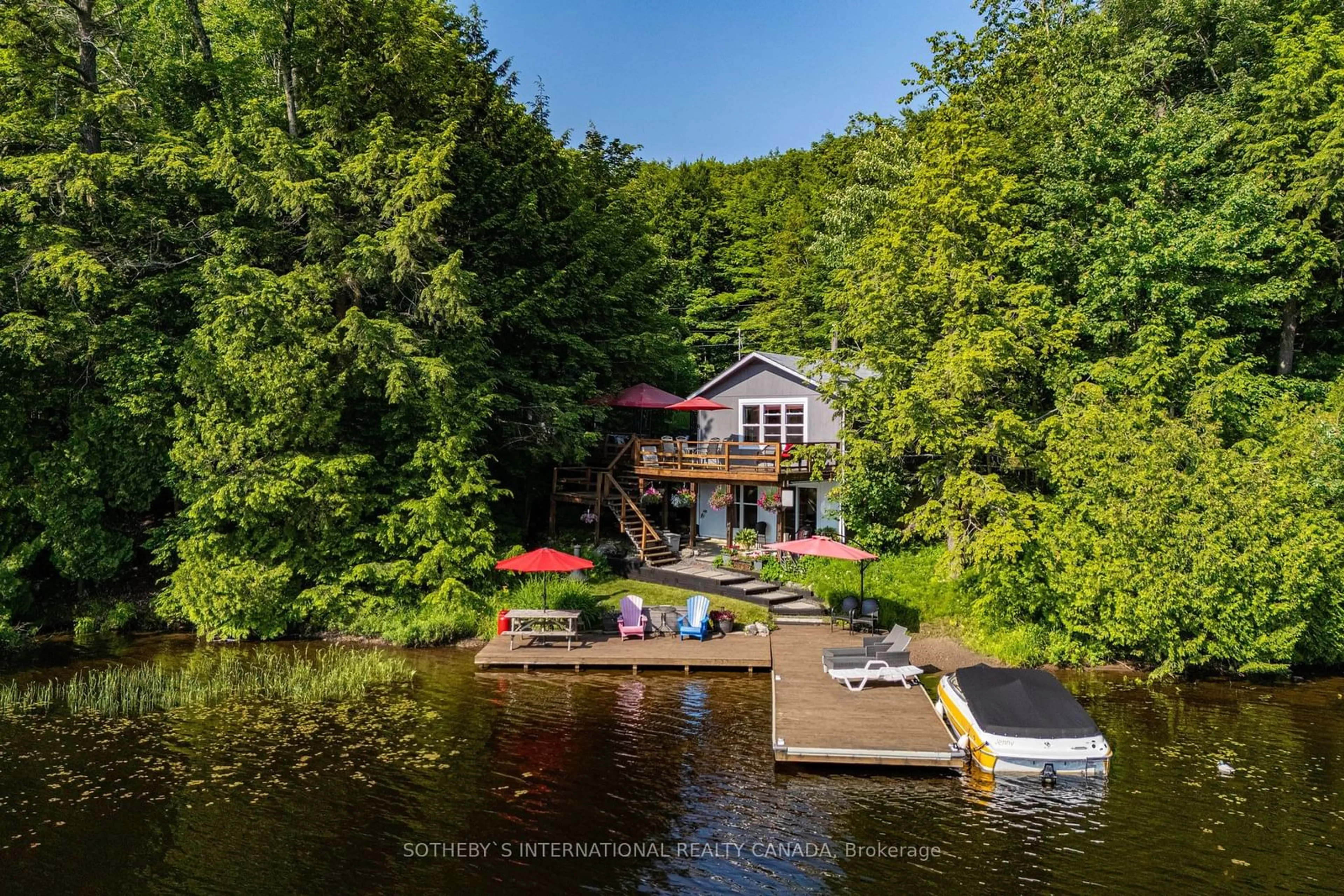 Cottage for 1093 Kendon Rd, Muskoka Lakes Ontario P0C 1H0