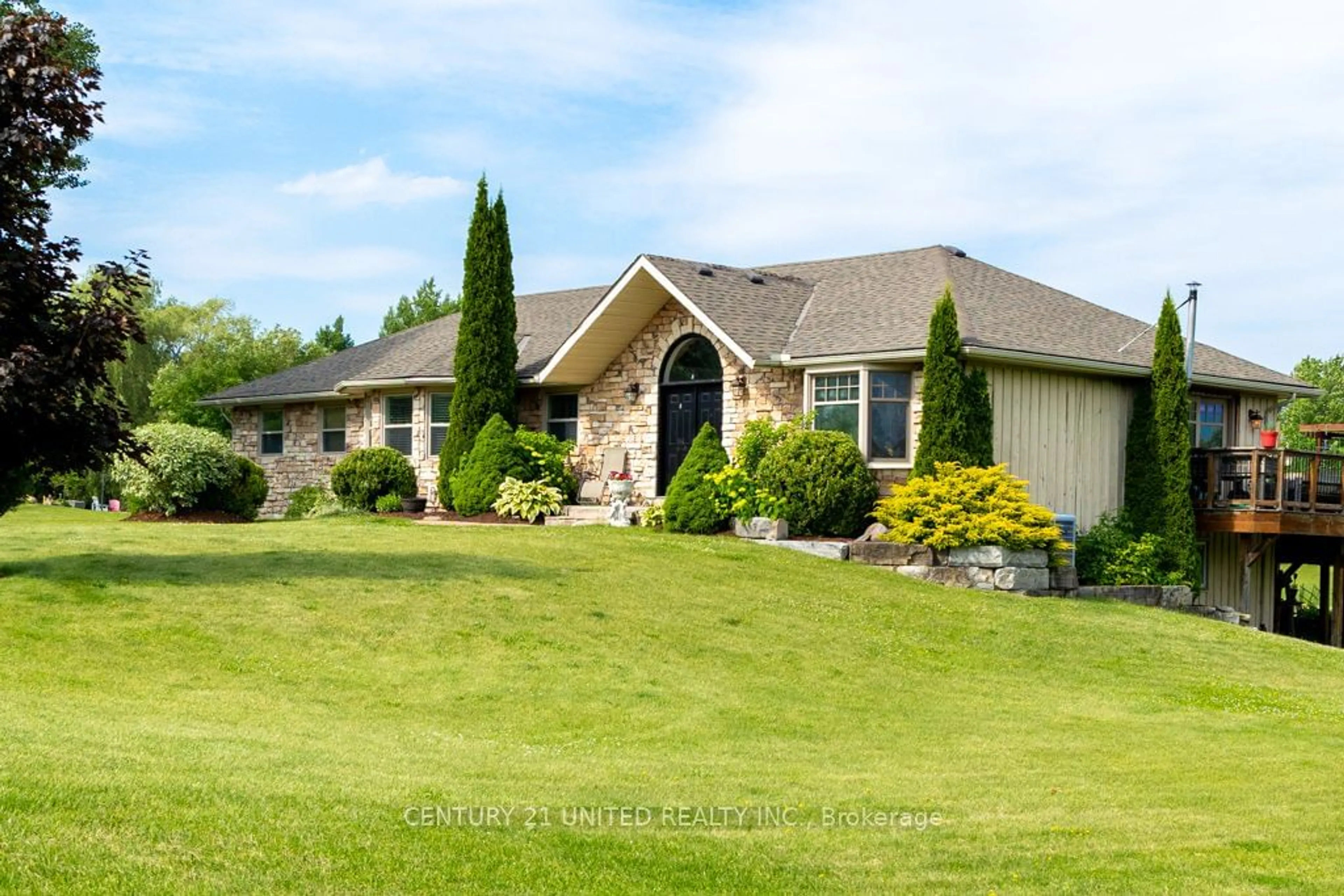 Frontside or backside of a home for 165 Shanagarry Dr, Smith-Ennismore-Lakefield Ontario K0L 1T0