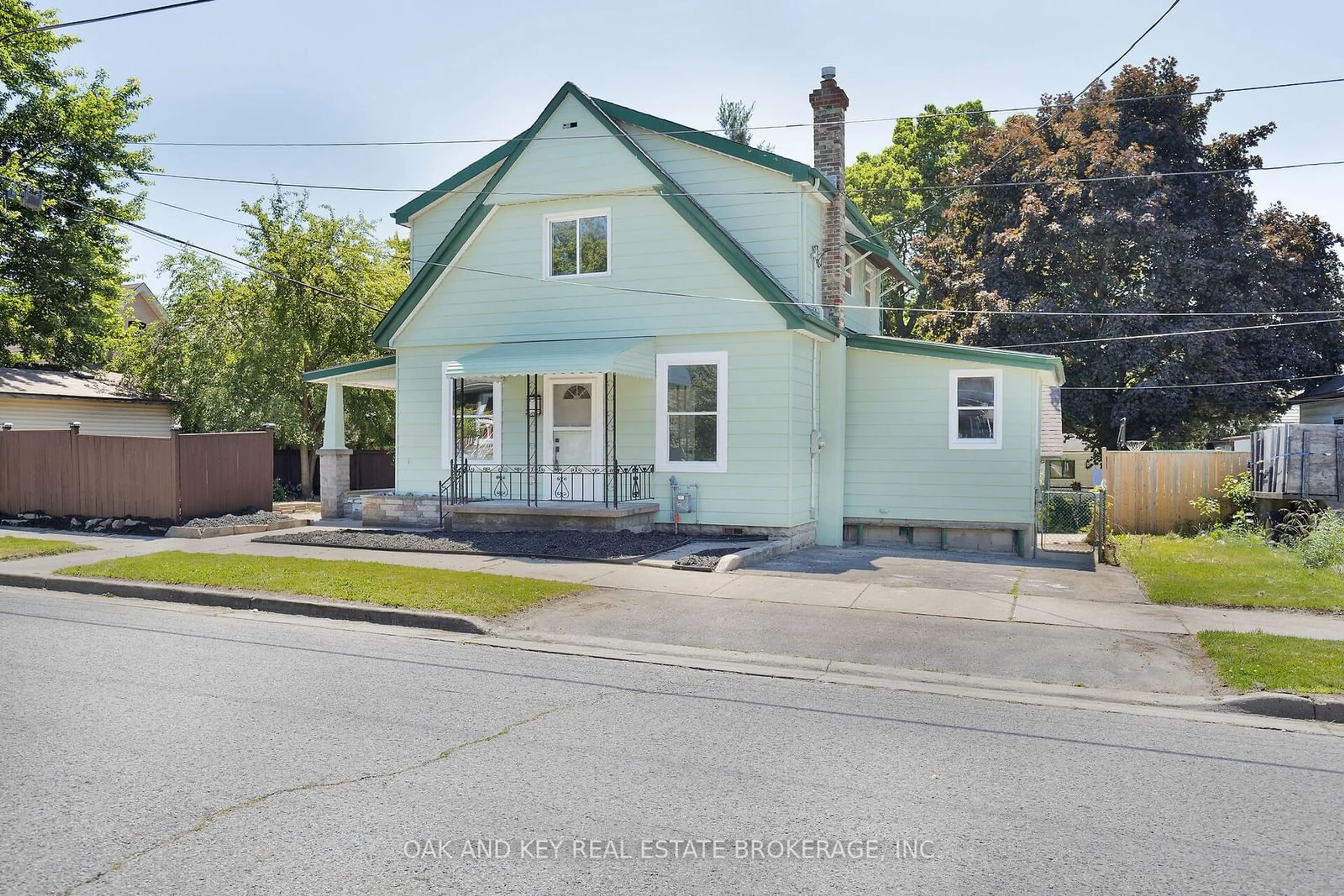 Street view for 641 Layard St, London Ontario N5Z 1L6