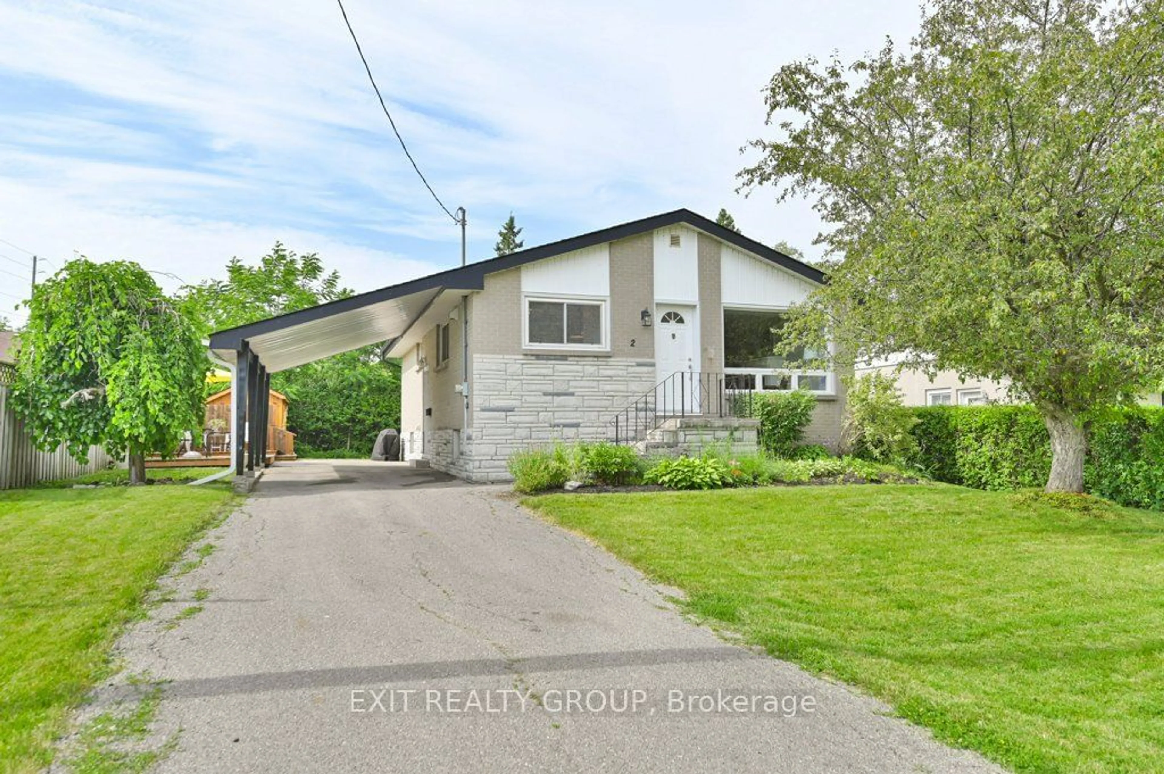 Frontside or backside of a home for 2 Munro Ave, Belleville Ontario K8N 1K1