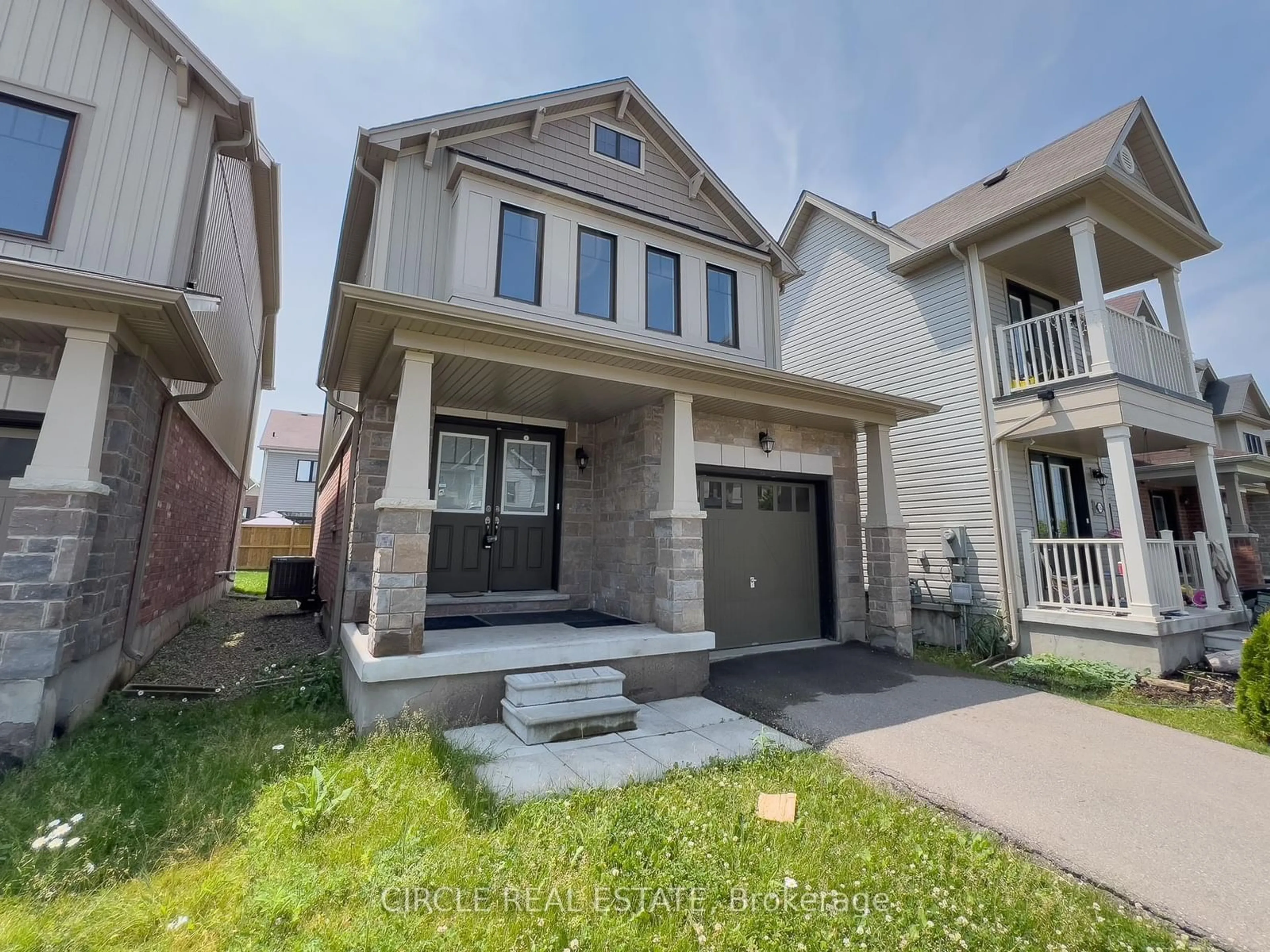 Frontside or backside of a home for 8150 Buckeye Cres, Niagara Falls Ontario L2H 2Y6