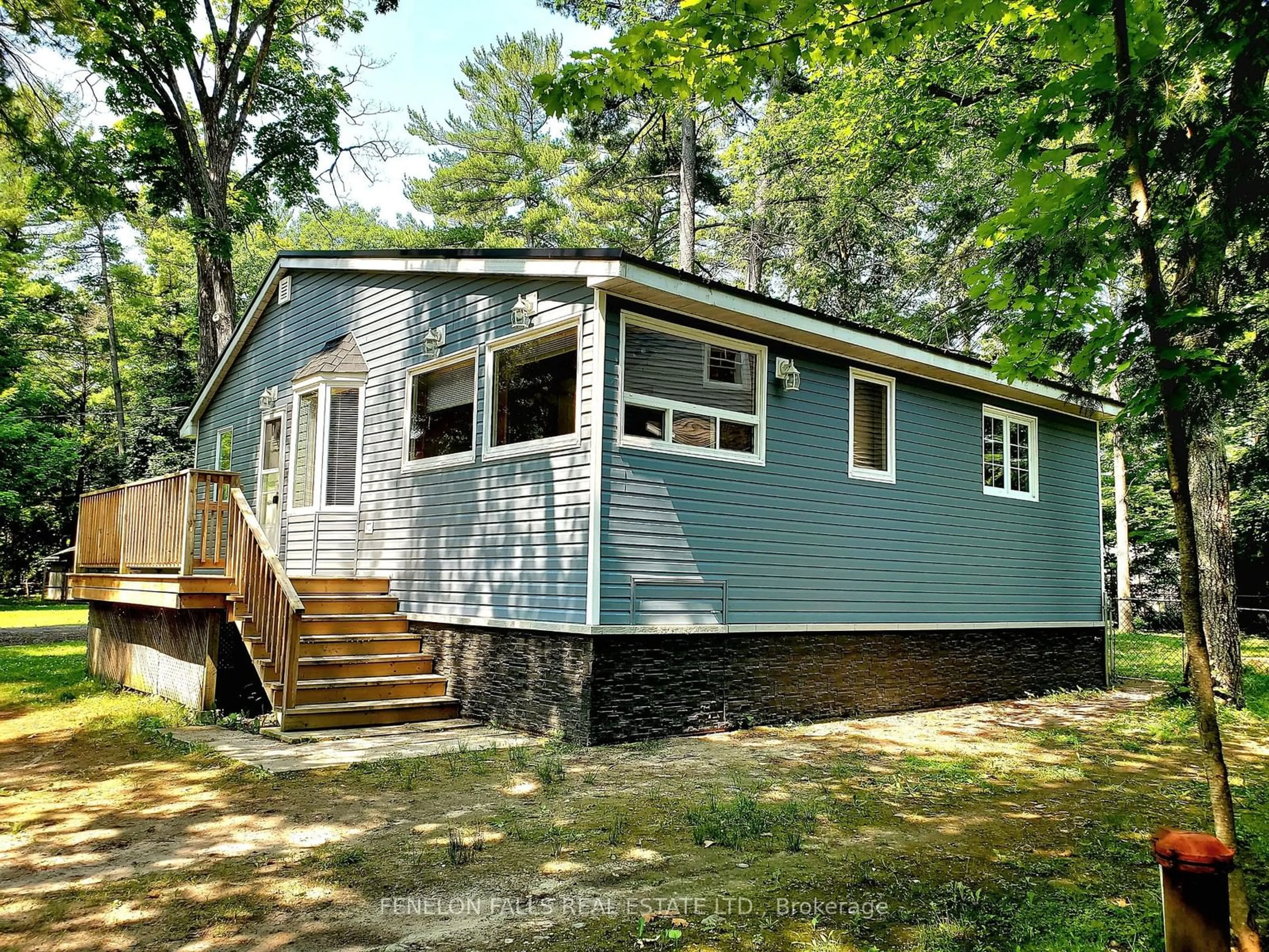 Cottage for 31 Edgewood Dr, Kawartha Lakes Ontario K0M 1N0