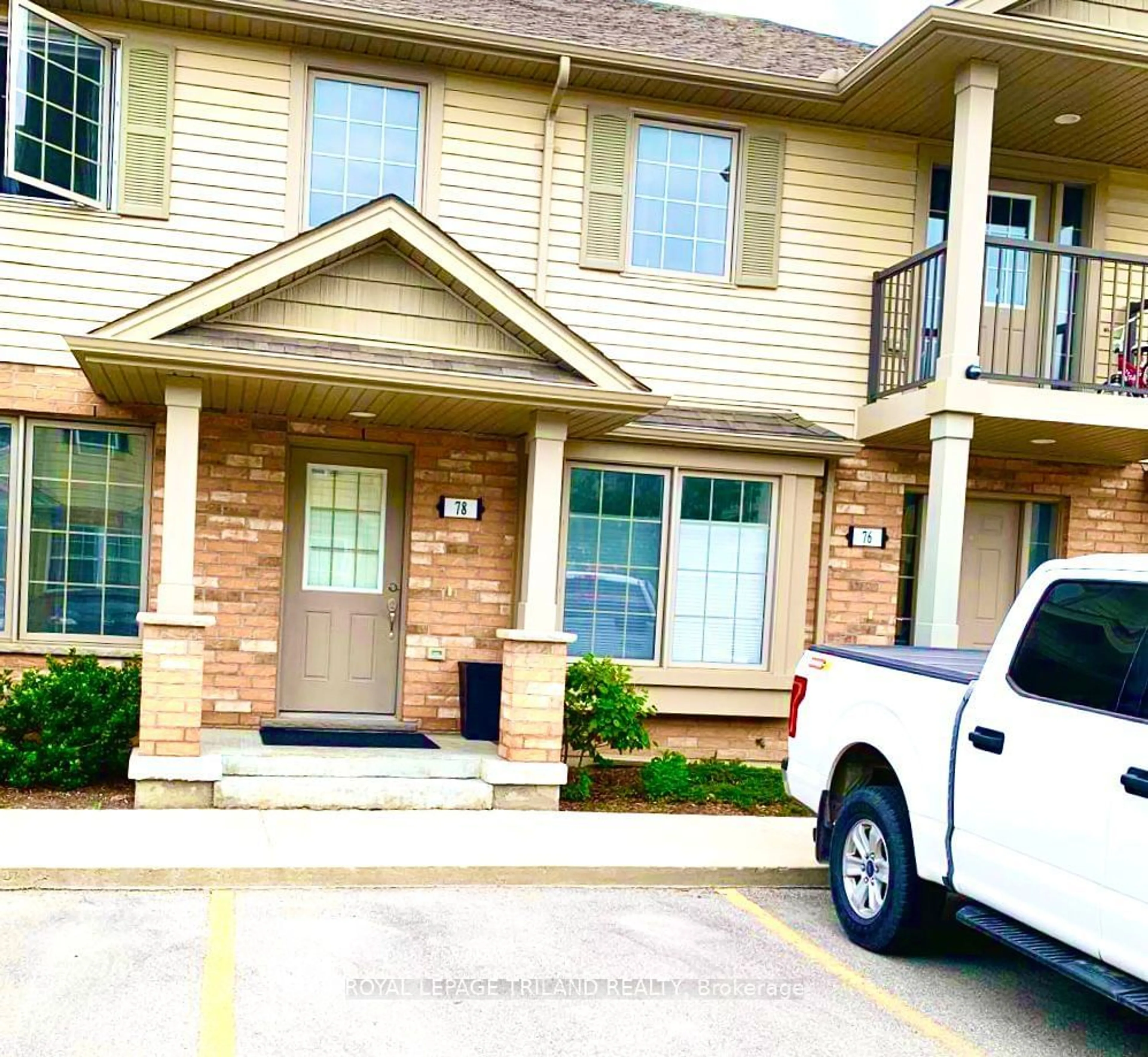 A pic from exterior of the house or condo for 3320 Meadowgate Blvd #78, London Ontario N6M 0A7