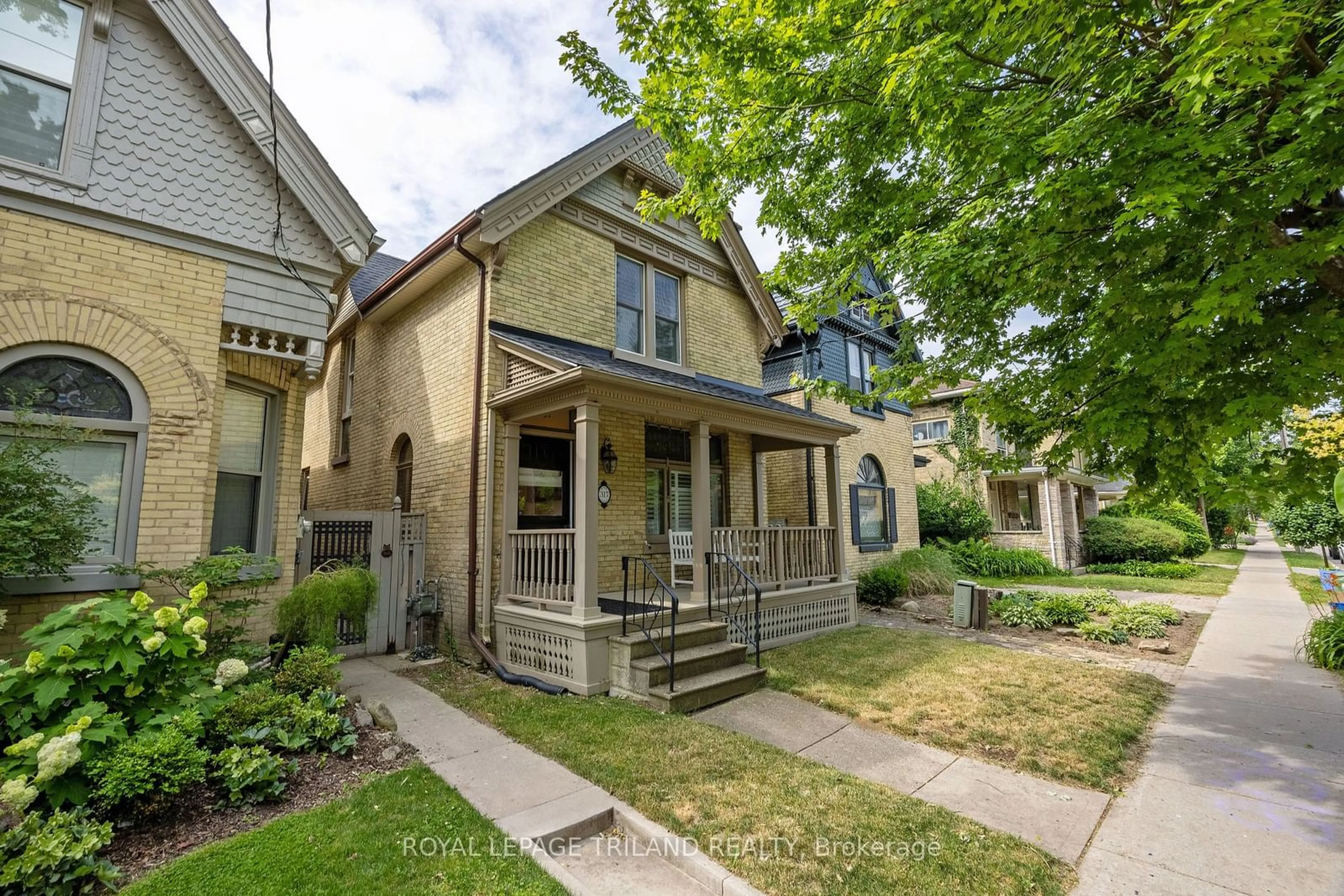 Frontside or backside of a home for 317 Hyman St, London Ontario N6B 2G6