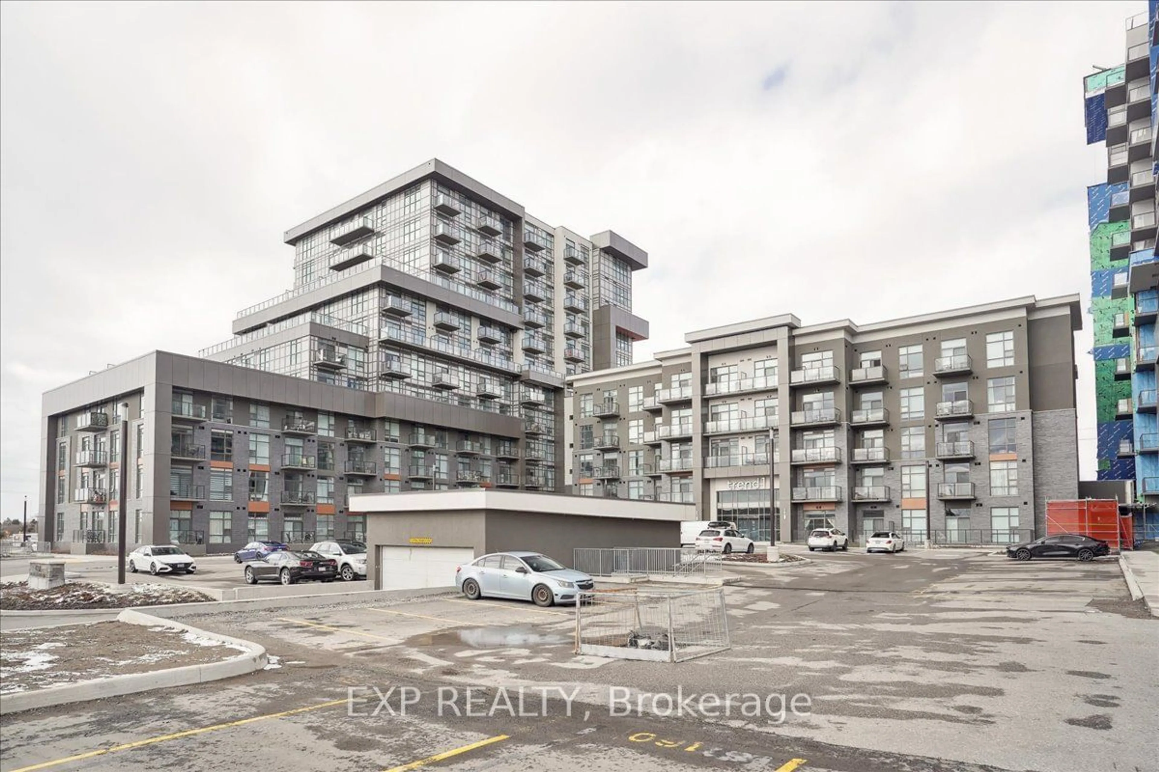 A pic from exterior of the house or condo for 450 Dundas St #308, Hamilton Ontario L8B 1Z2