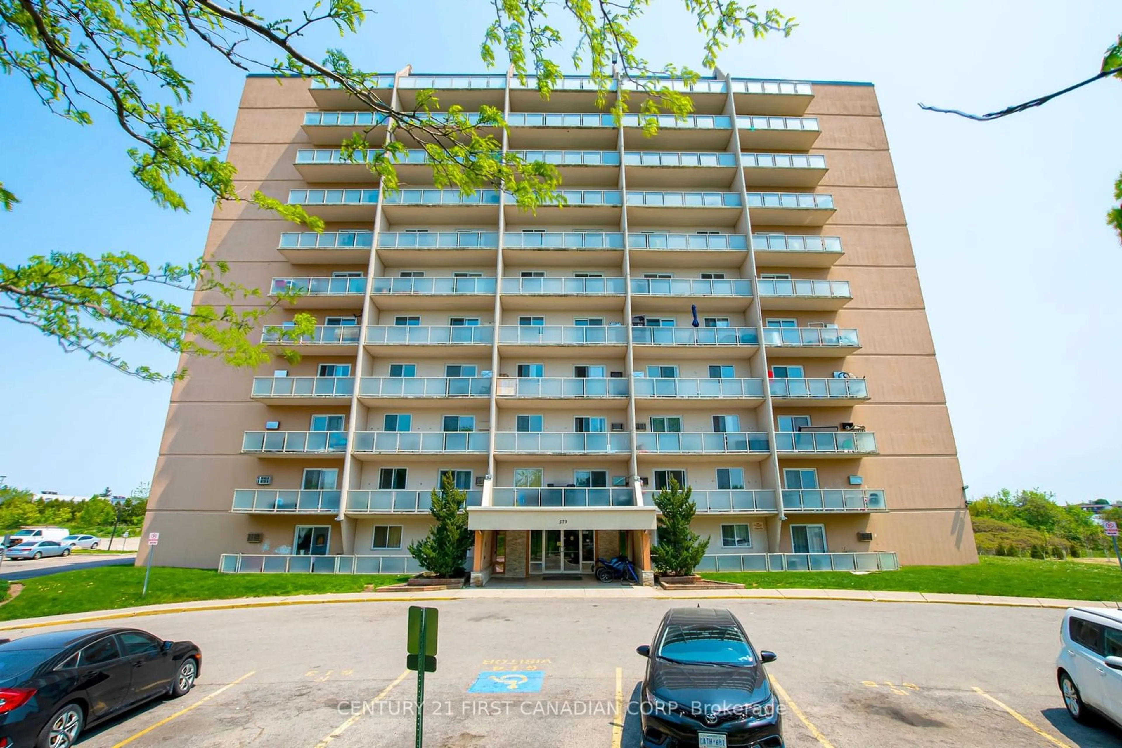 A pic from exterior of the house or condo for 573 Mornington Ave #508, London Ontario N5Y 4T9