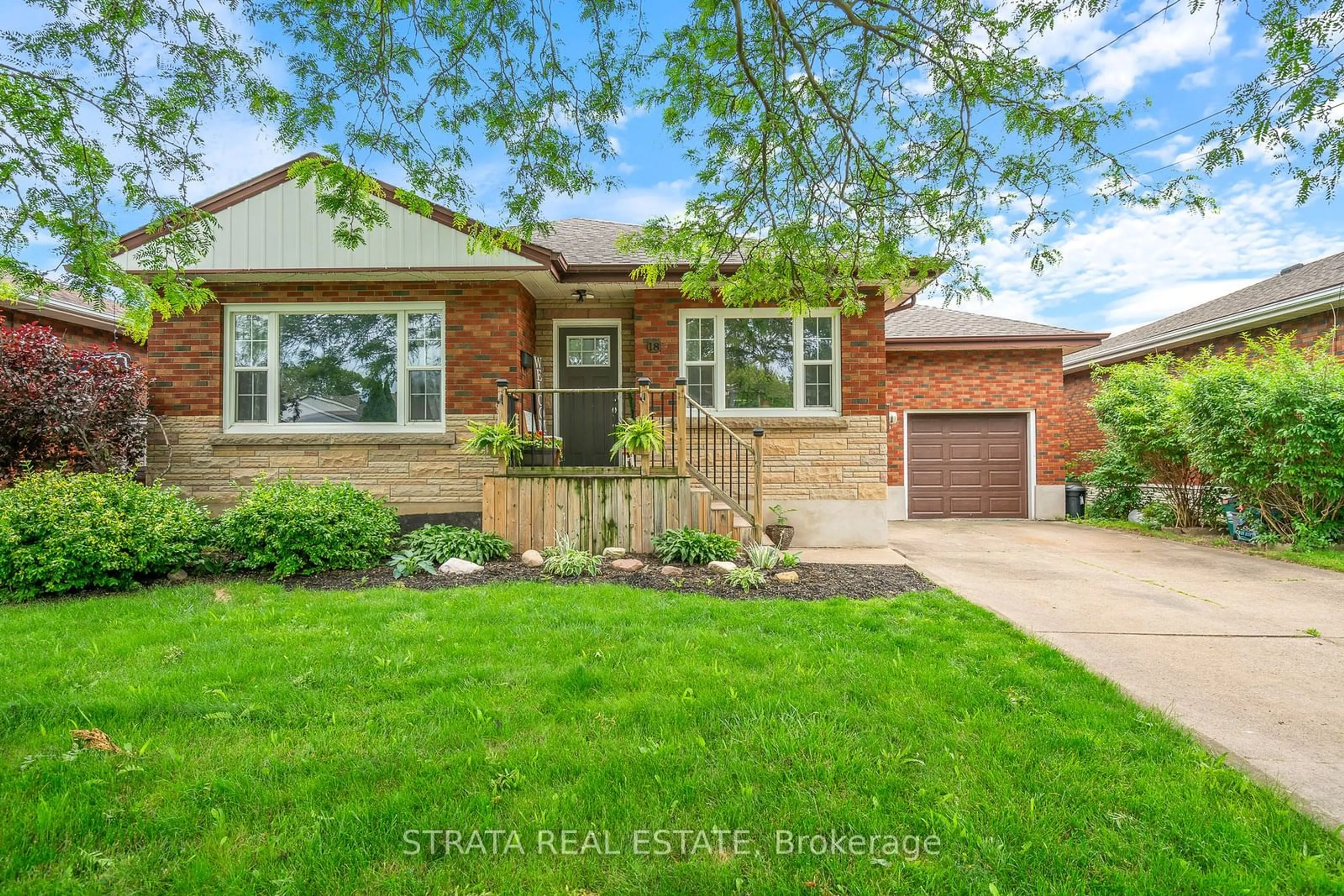 Home with brick exterior material for 18 Chalmers St, St. Catharines Ontario L2M 5C8