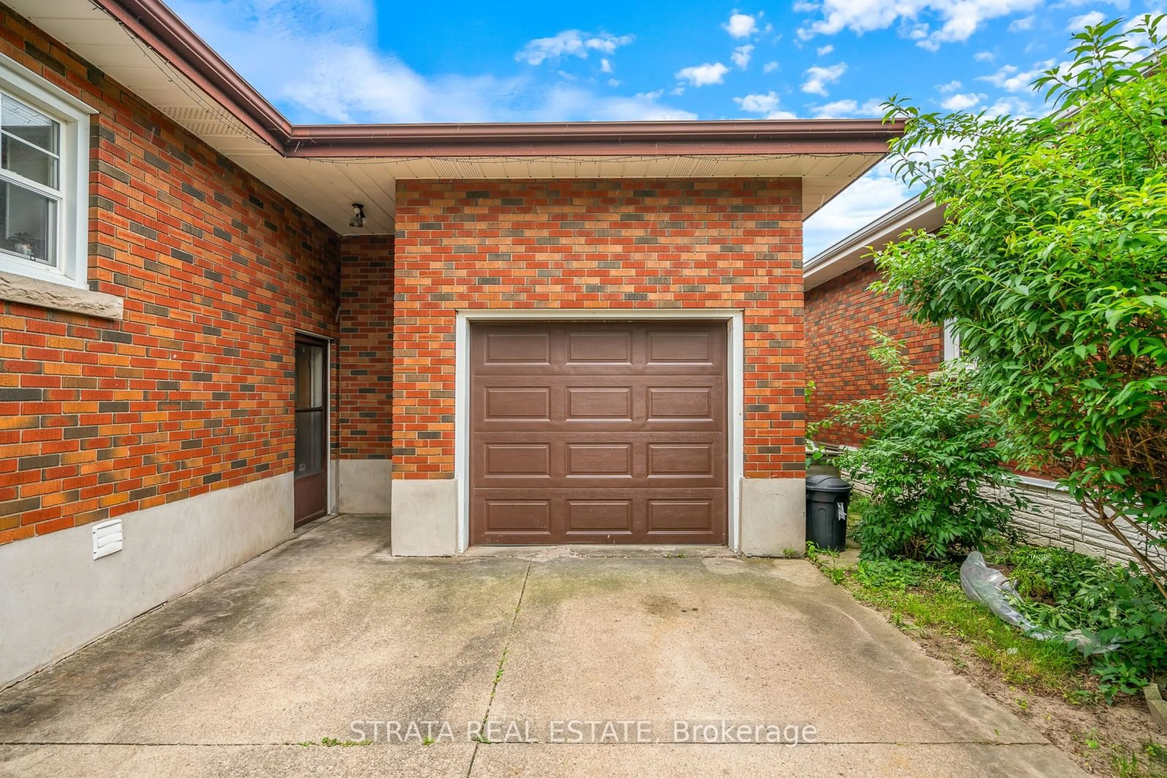 Home with brick exterior material for 18 Chalmers St, St. Catharines Ontario L2M 5C8