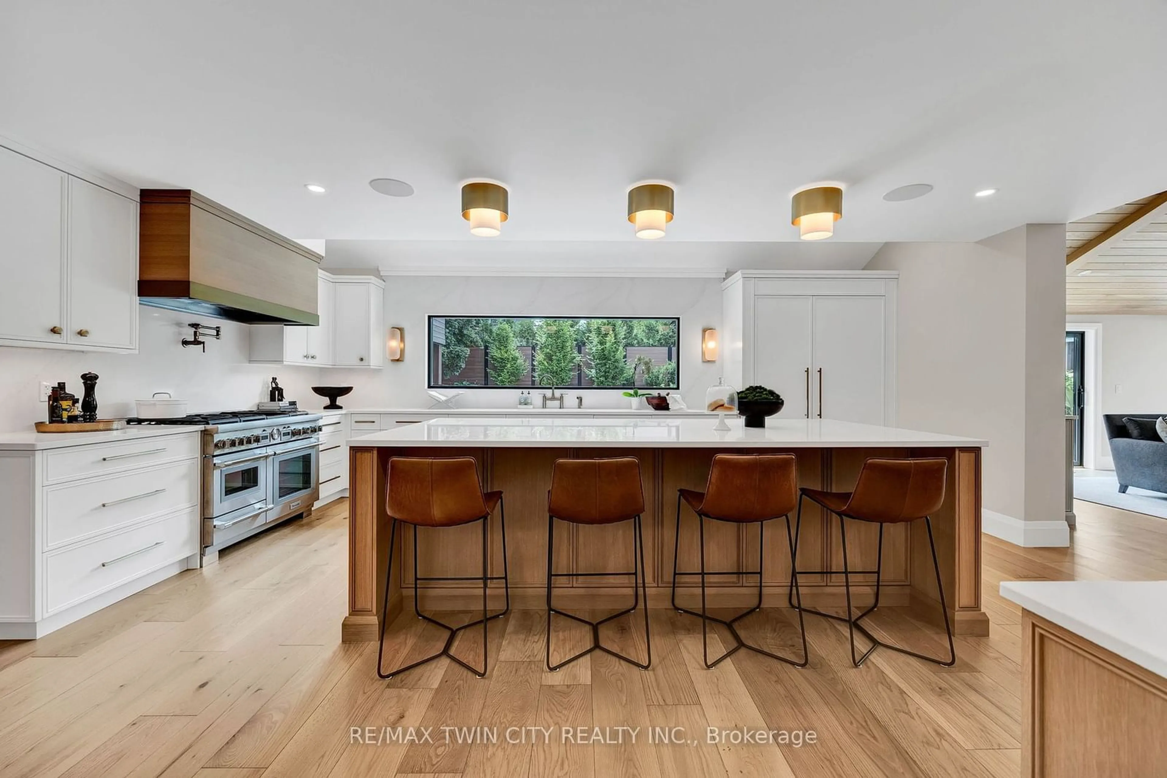 Contemporary kitchen, ceramic/tile floor for 47 HUNTLEY Cres, Kitchener Ontario N2M 2R4