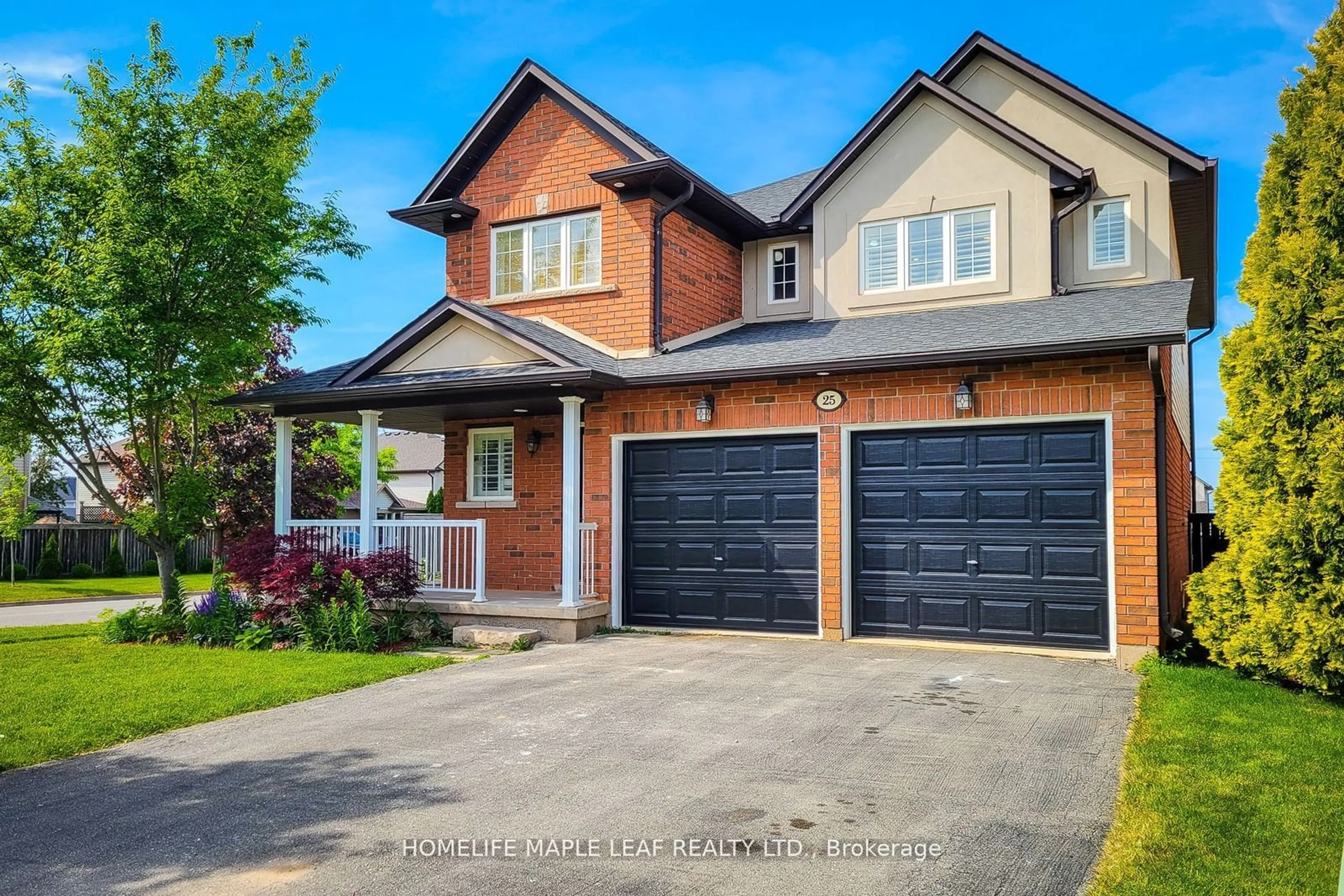 Home with brick exterior material for 25 Vinifera Dr, Grimsby Ontario L3M 5R8