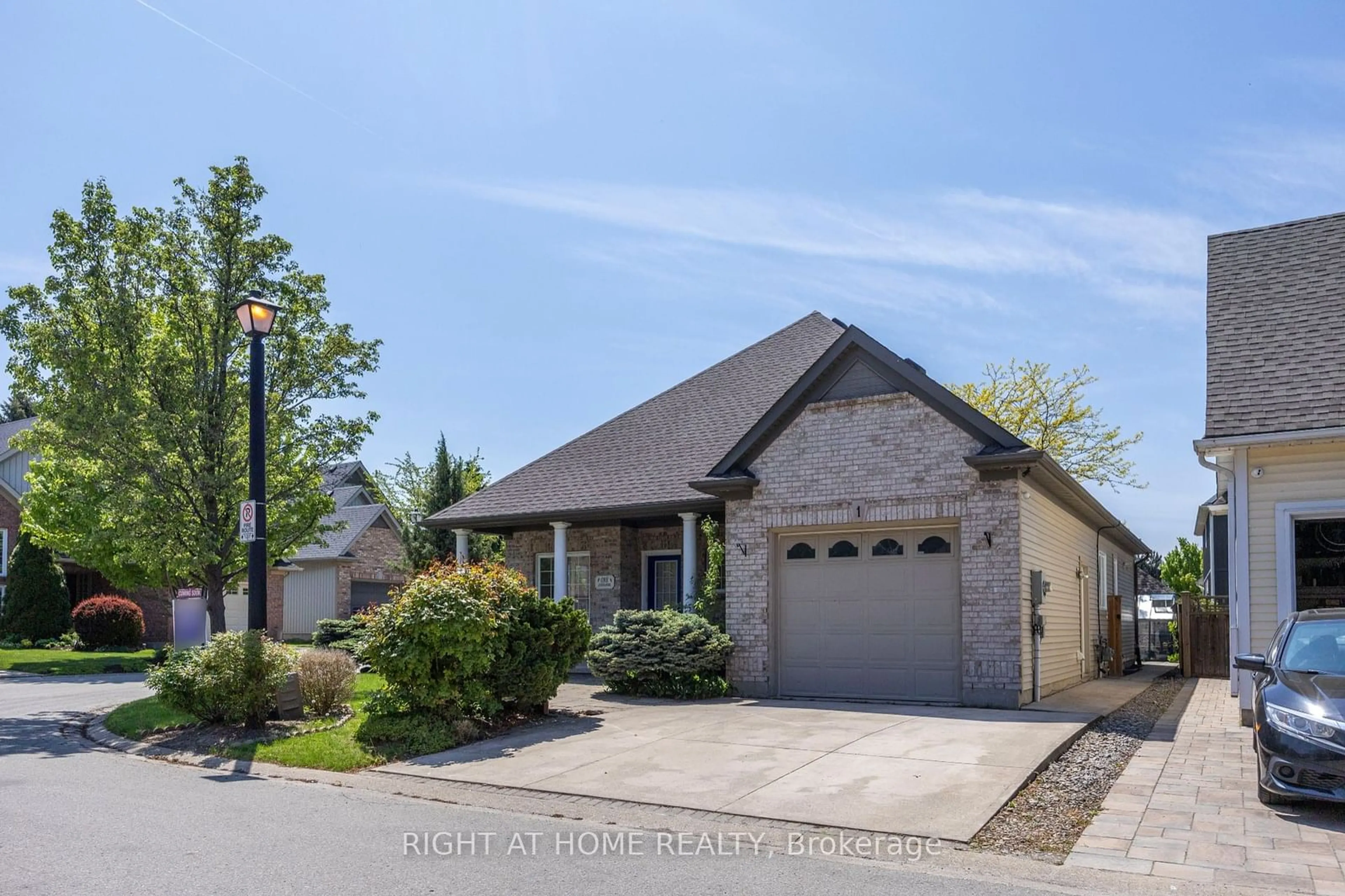 Frontside or backside of a home for 1 Zinfandel Crt, Niagara-on-the-Lake Ontario L0S 1J0