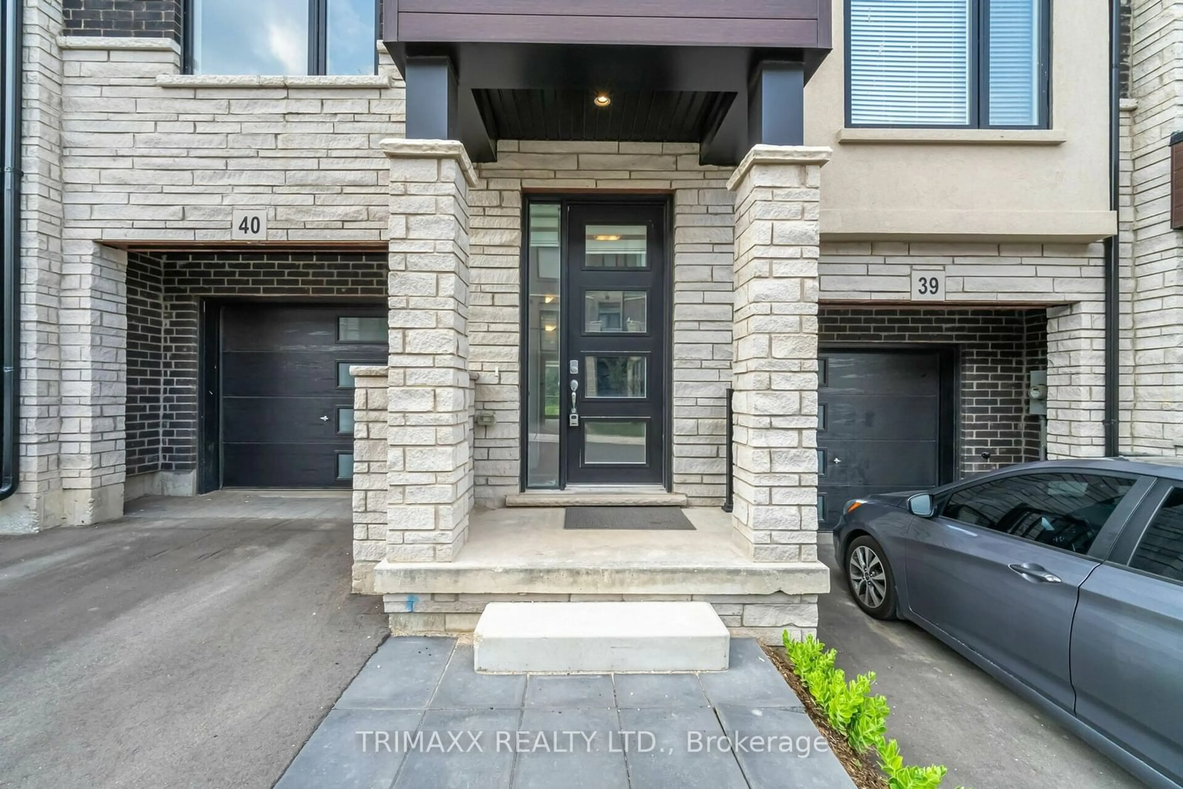 Home with brick exterior material for 290 EQUESTRIAN Way #40, Cambridge Ontario N3H 4R6