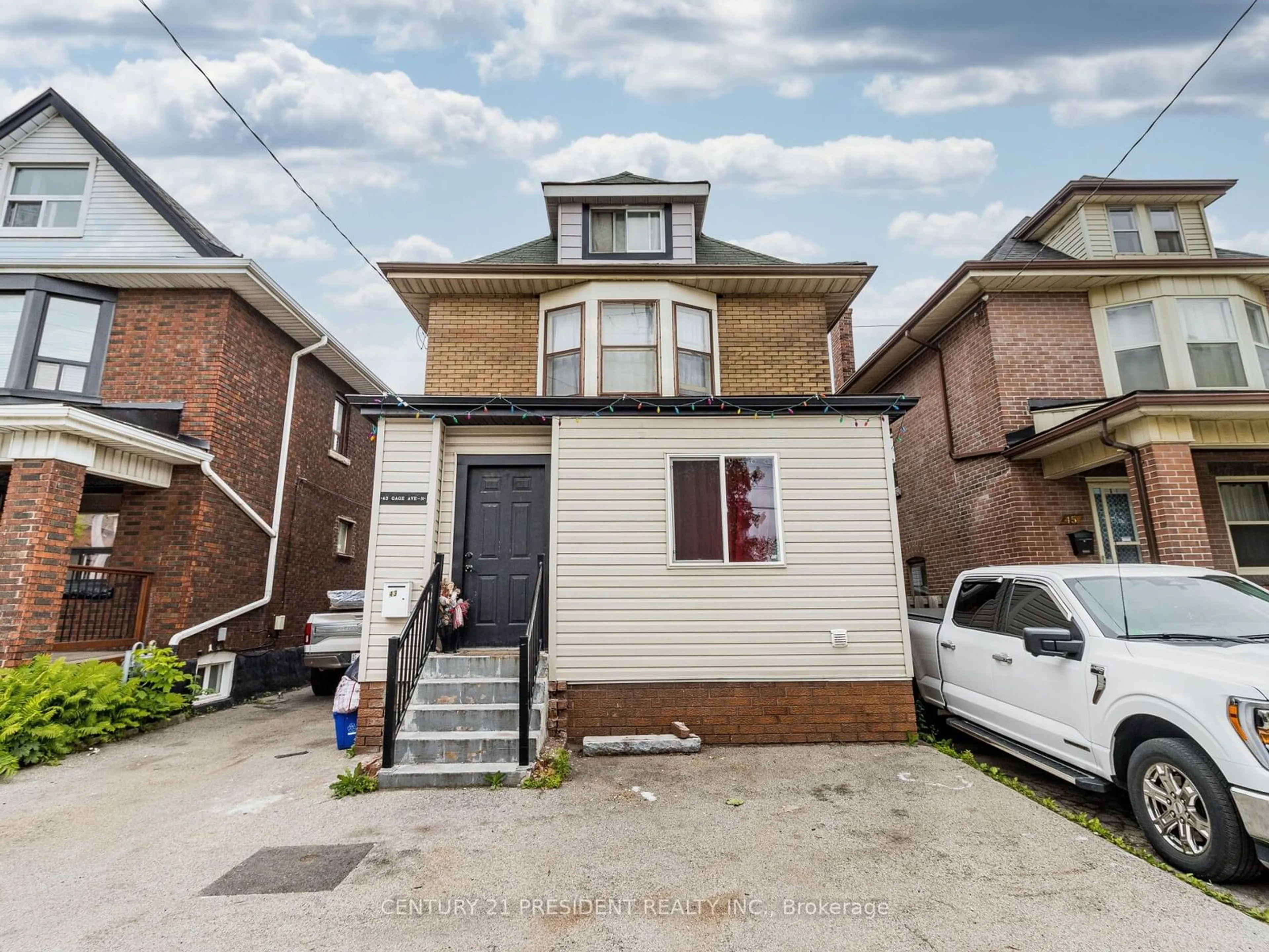 Frontside or backside of a home for 43 Gage Ave, Hamilton Ontario L8L 6Z5
