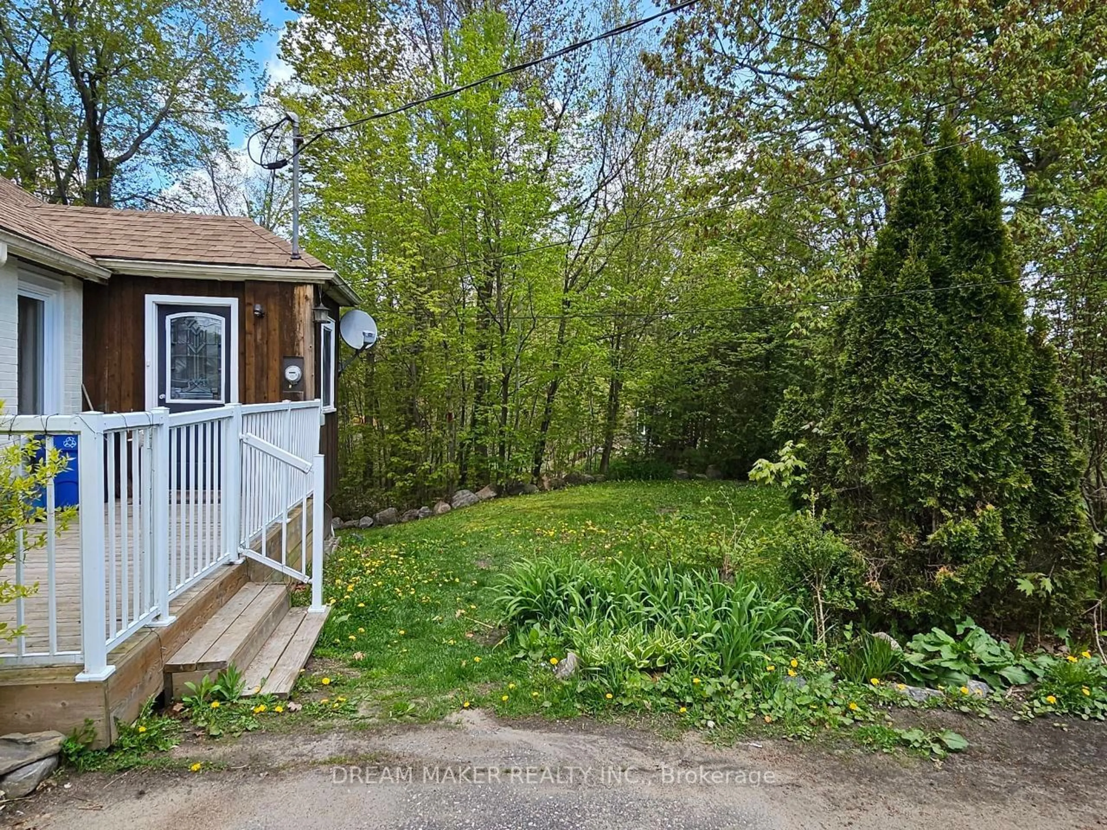 Cottage for 1008 Minto St, Muskoka Lakes Ontario P0C 1A0