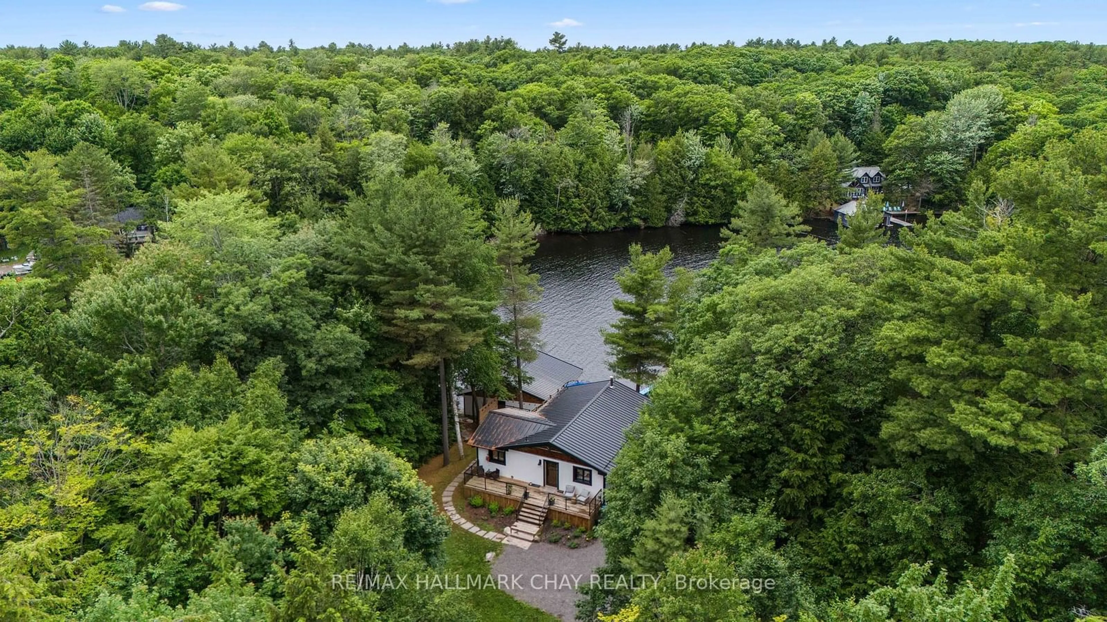 Cottage for 1025 Packers Bay Rd #5, Muskoka Lakes Ontario P0C 1M0