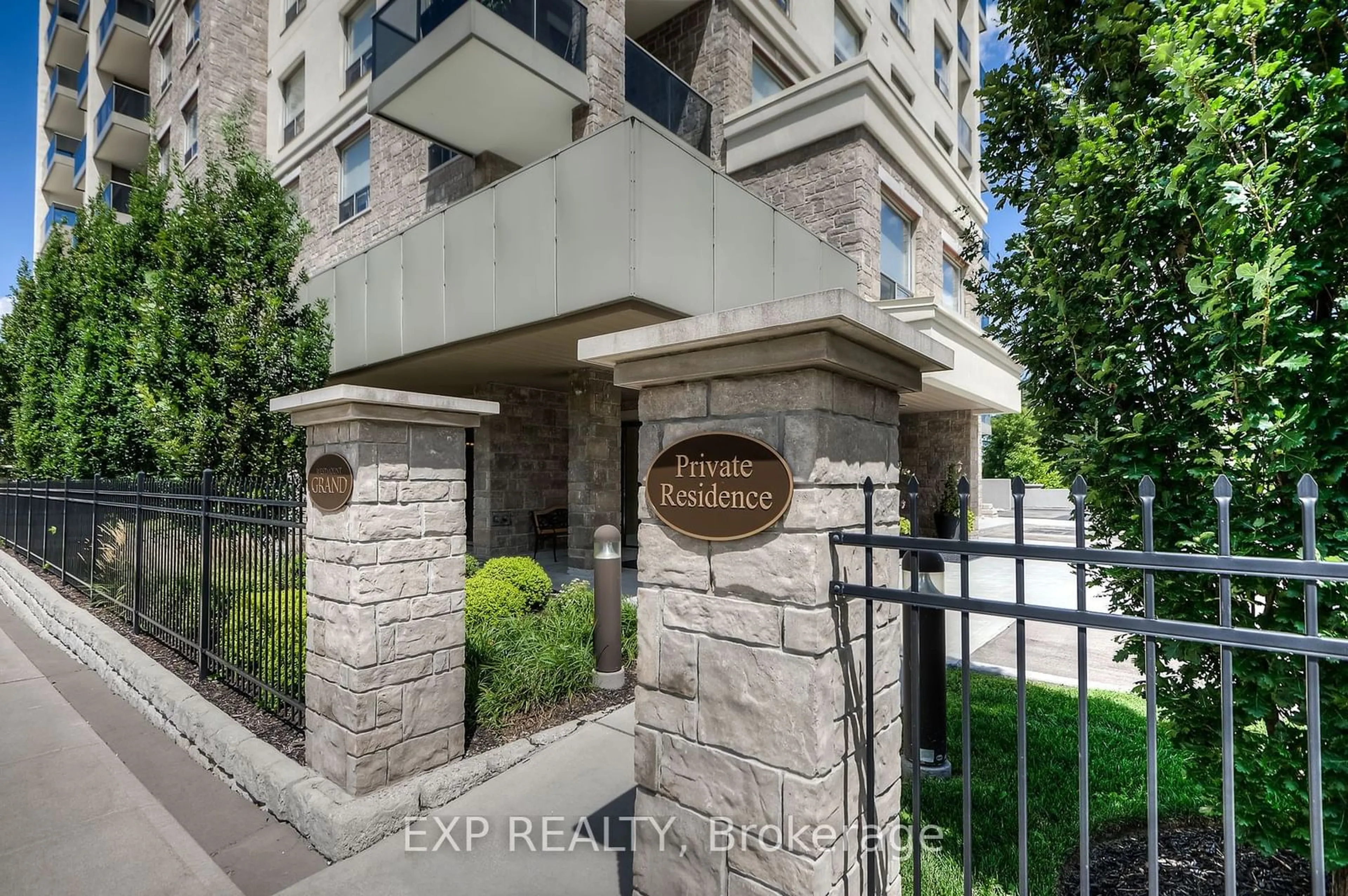 A pic from exterior of the house or condo for 223 Erb St #102, Waterloo Ontario N2L 0B3