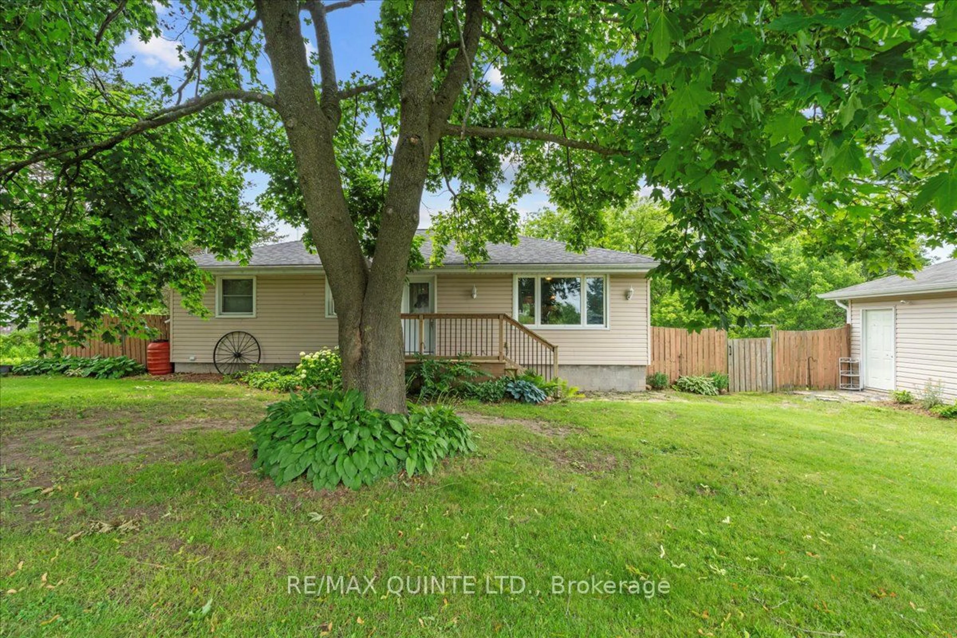 Frontside or backside of a home for 45 James St, Prince Edward County Ontario K0K 1W0