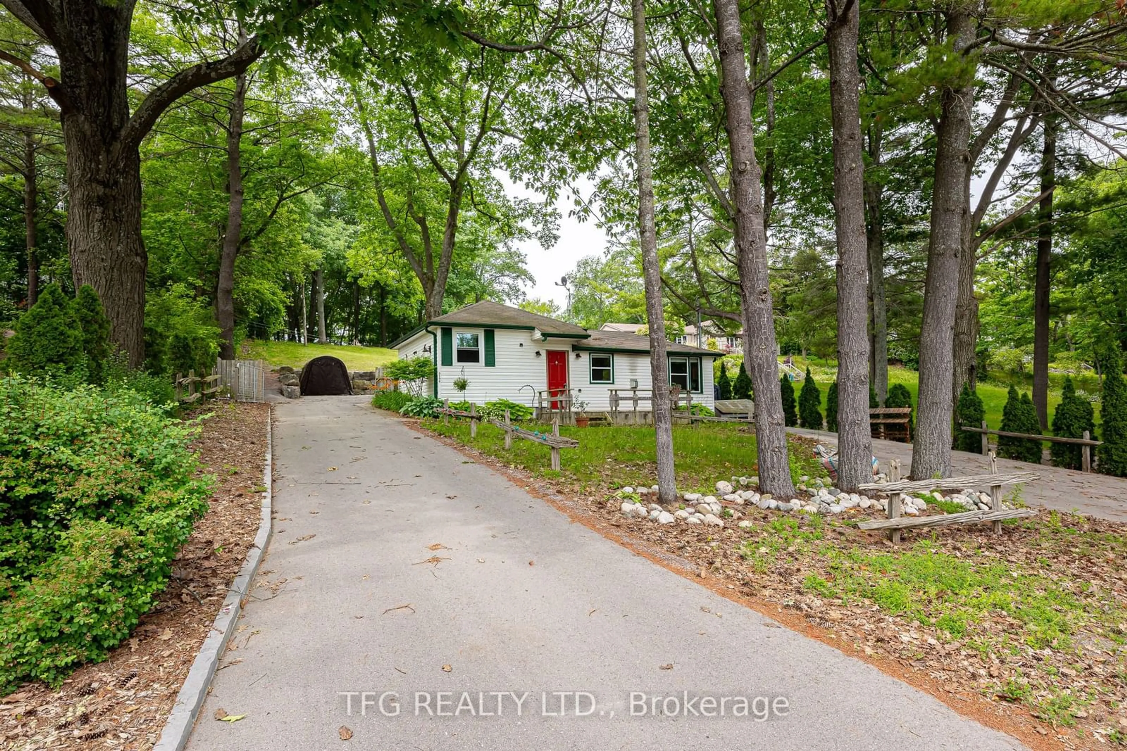 Street view for 5194 Valleyview Cres, Hamilton Township Ontario K0L 1E0