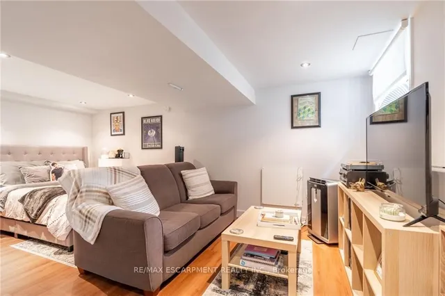 Additional property image - 537 Ferguson Ave