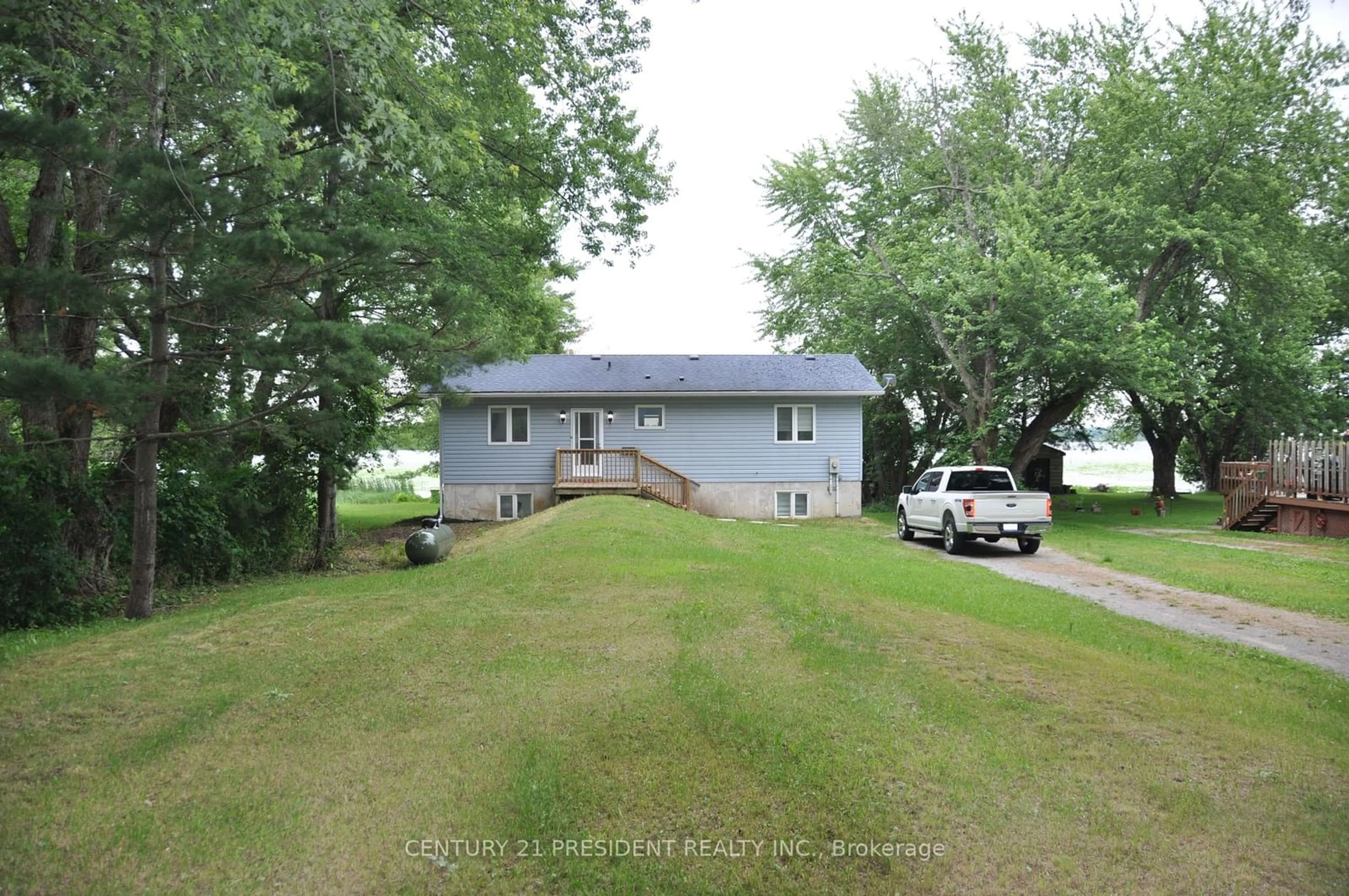 Frontside or backside of a home, cottage for 17 Cedar Bay Rd, Kawartha Lakes Ontario L0K 1B0