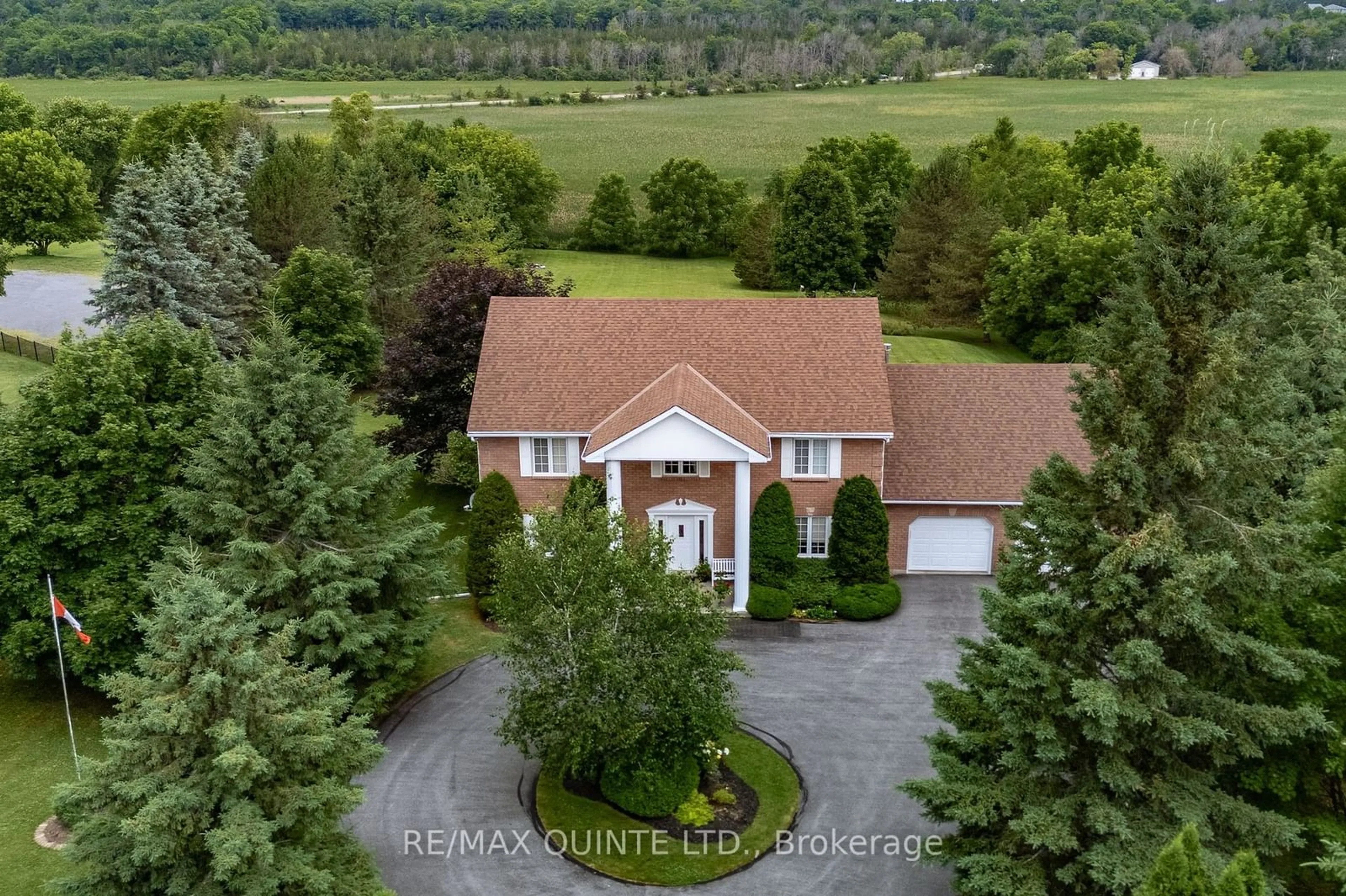 Frontside or backside of a home for 233 County Rd 28 Rd, Prince Edward County Ontario K8N 4Z7