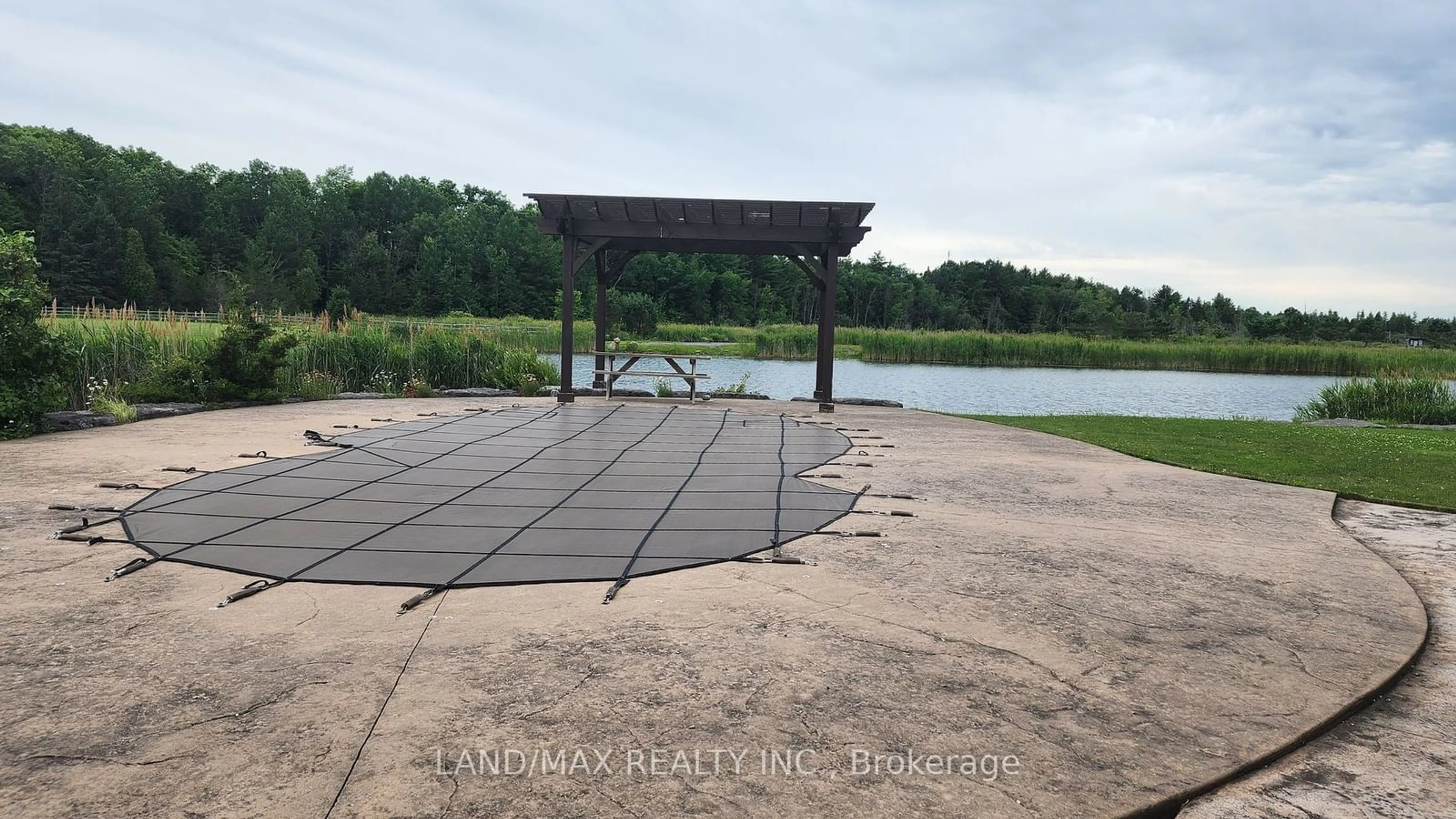 Patio, lake for 1632 County Rd 11, Stone Mills Ontario K7R 3L2