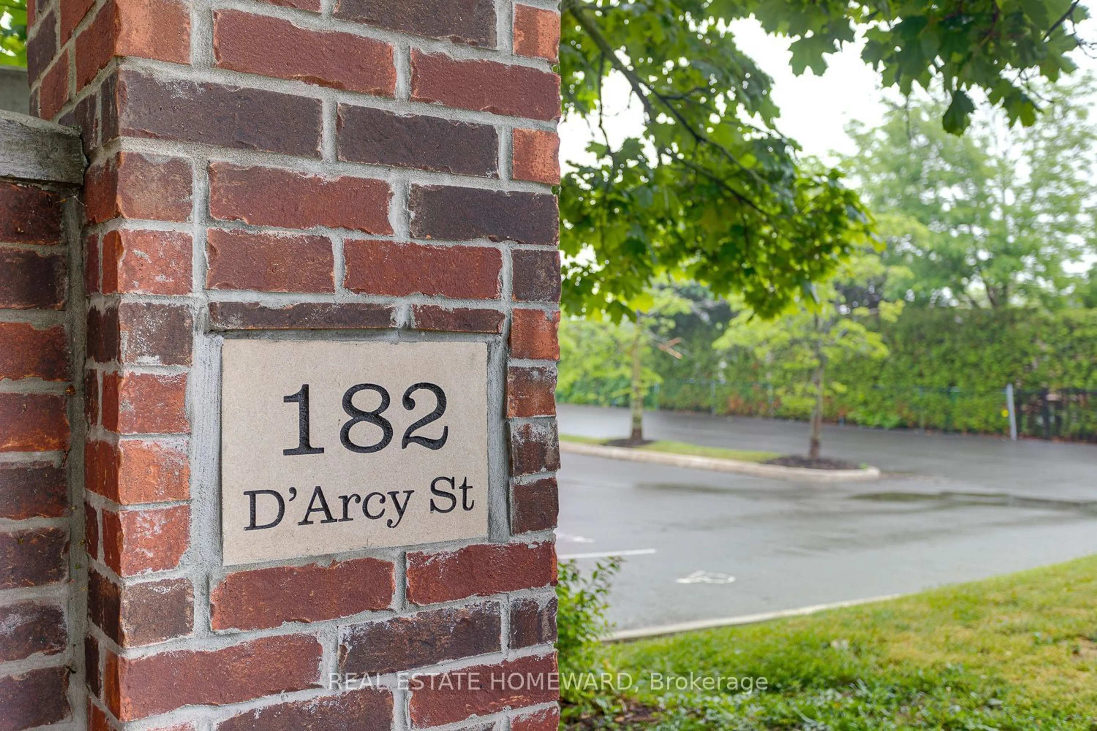 Indoor entryway for 182 D'arcy St #F204, Cobourg Ontario K9A 5H9