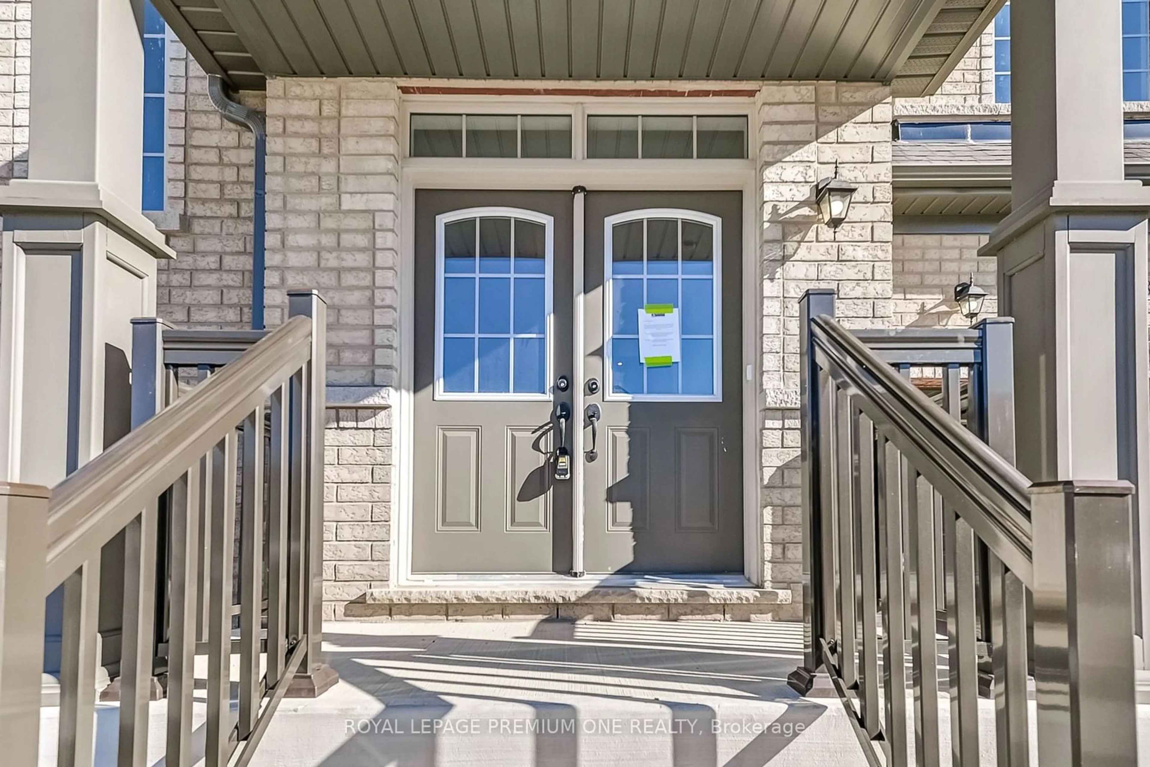 Indoor entryway for 285 Chippewa Ave, Shelburne Ontario L9V 3Y2
