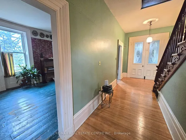 Additional image 32 of 340 Dundas St