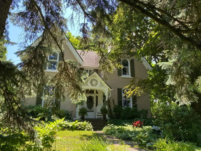 Primary image of 340 Dundas St