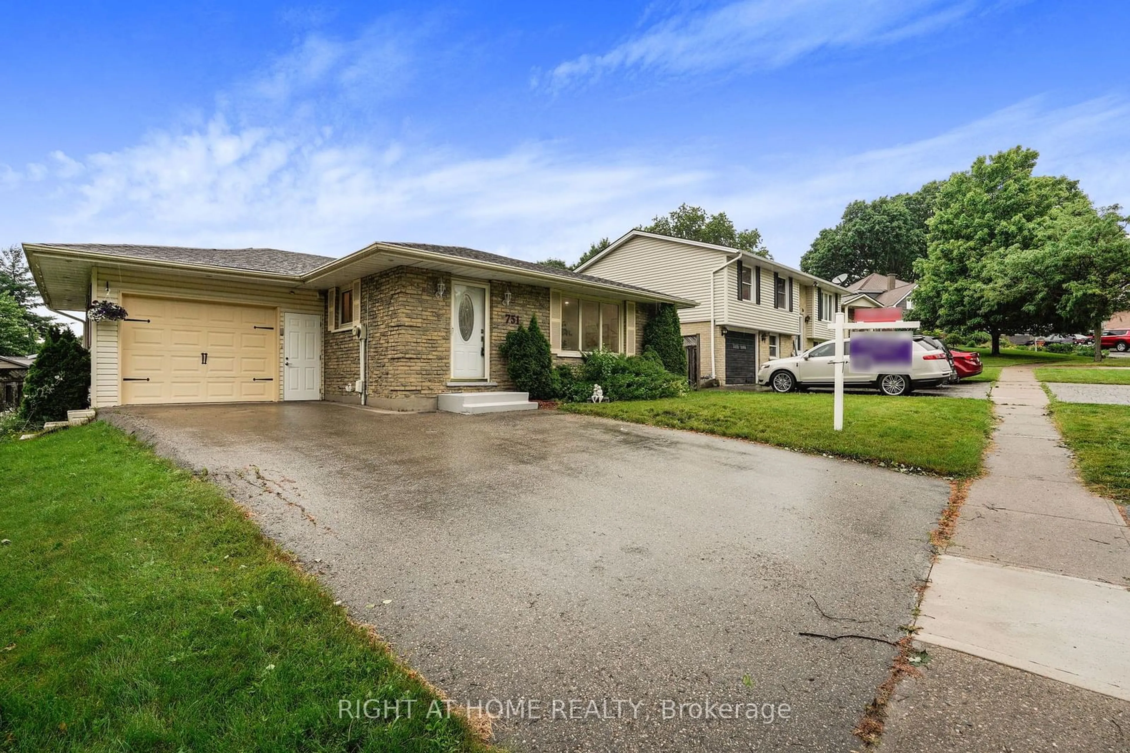 Frontside or backside of a home for 751 Boyle Dr, Woodstock Ontario N4S 8M1