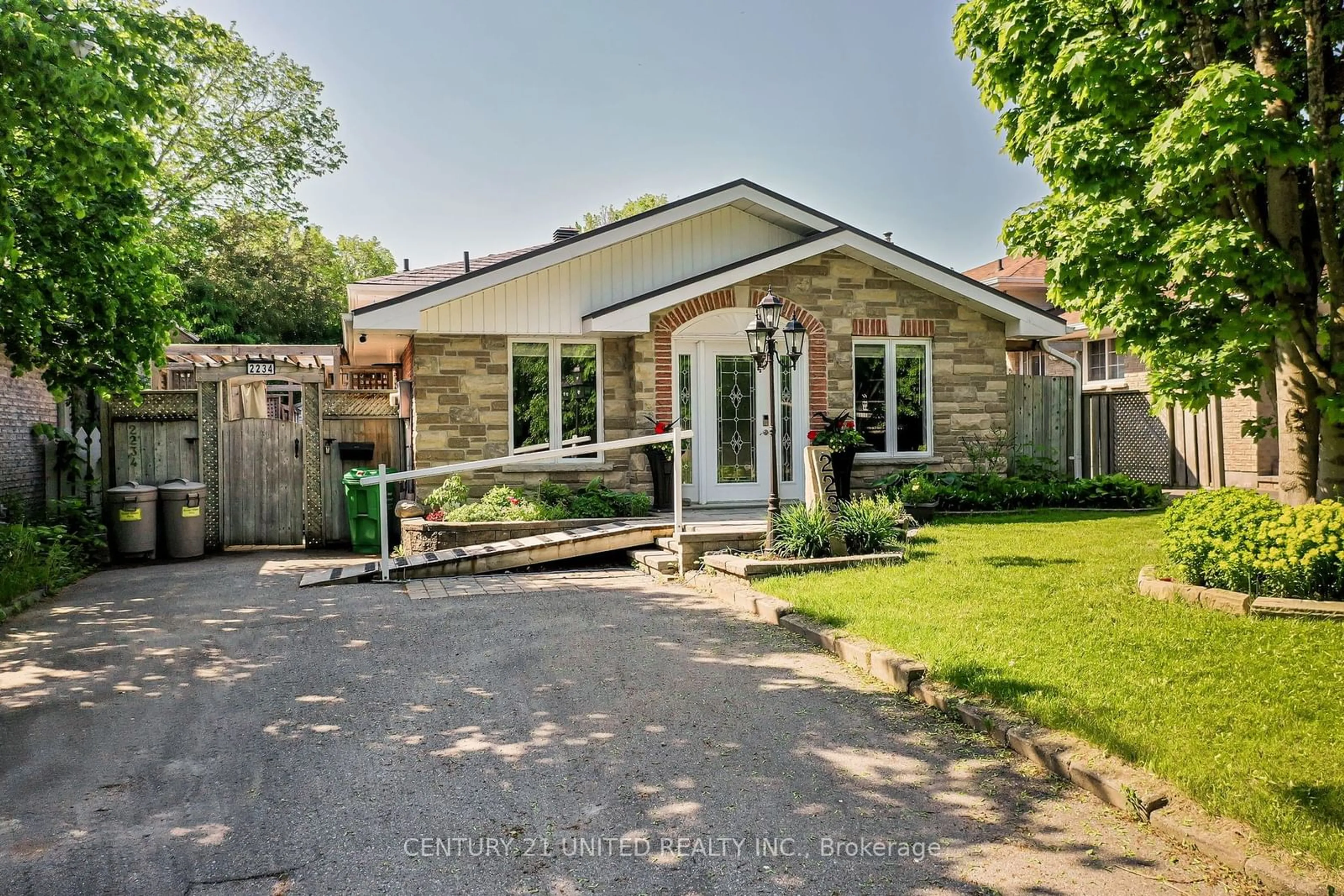 Frontside or backside of a home for 2234 Springwood Rd, Peterborough Ontario K9K 1S2