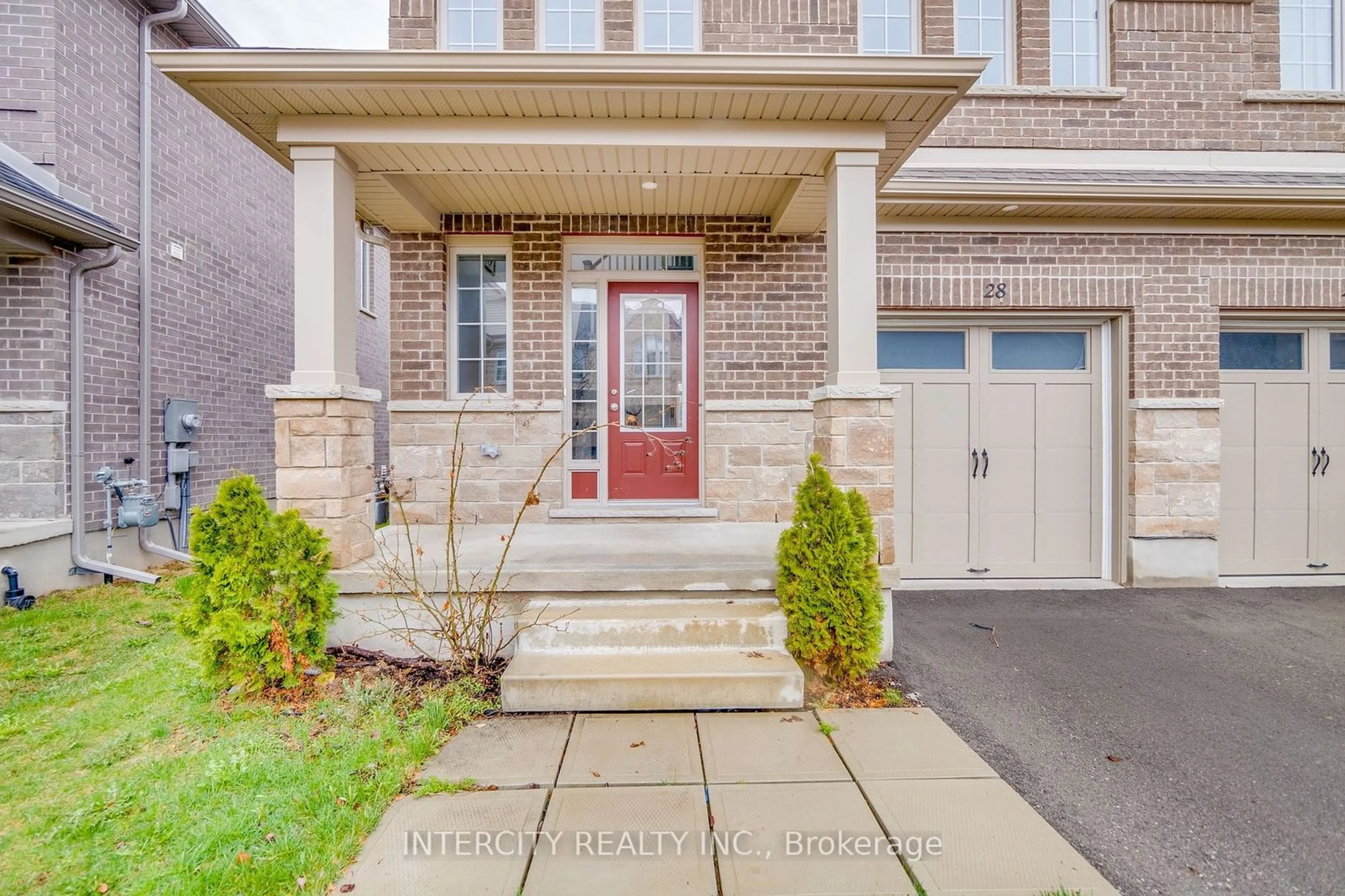 Home with brick exterior material for 28 Gleason Cres #14, Kitchener Ontario N2M 2K7