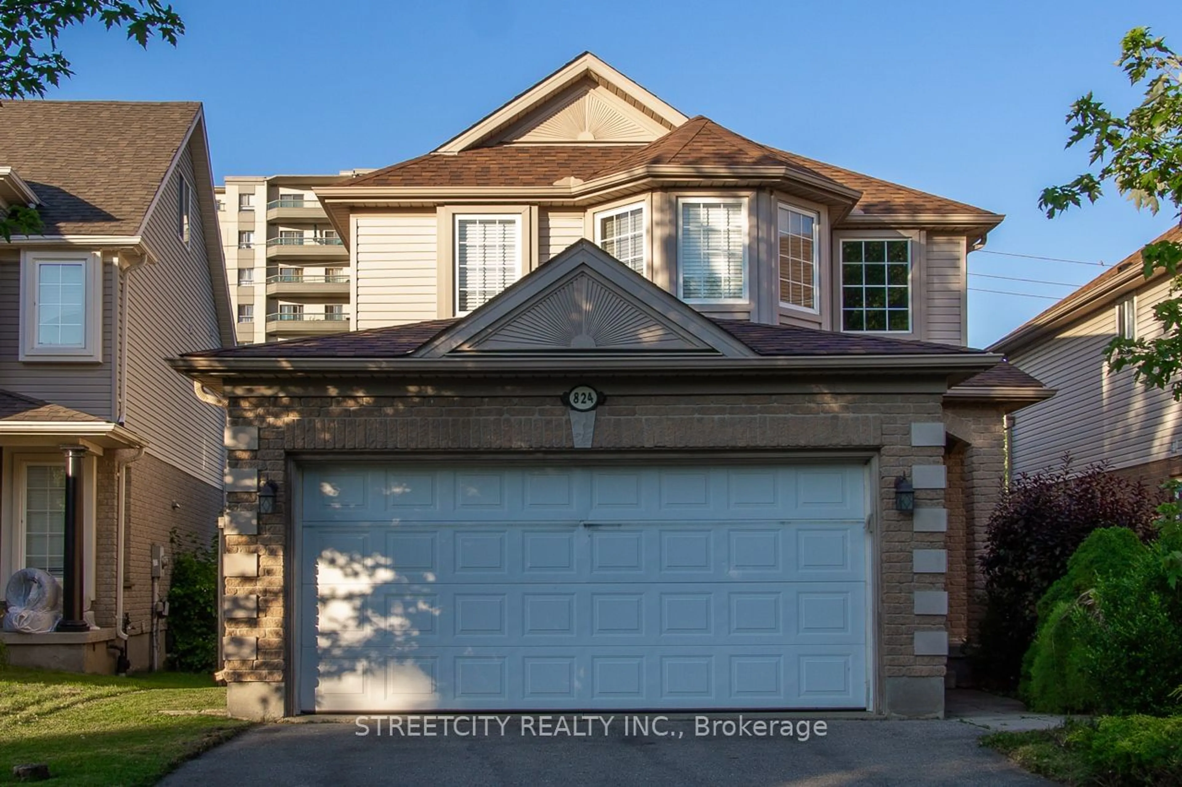 Frontside or backside of a home for 824 Redoak Ave, London Ontario N6H 5R8