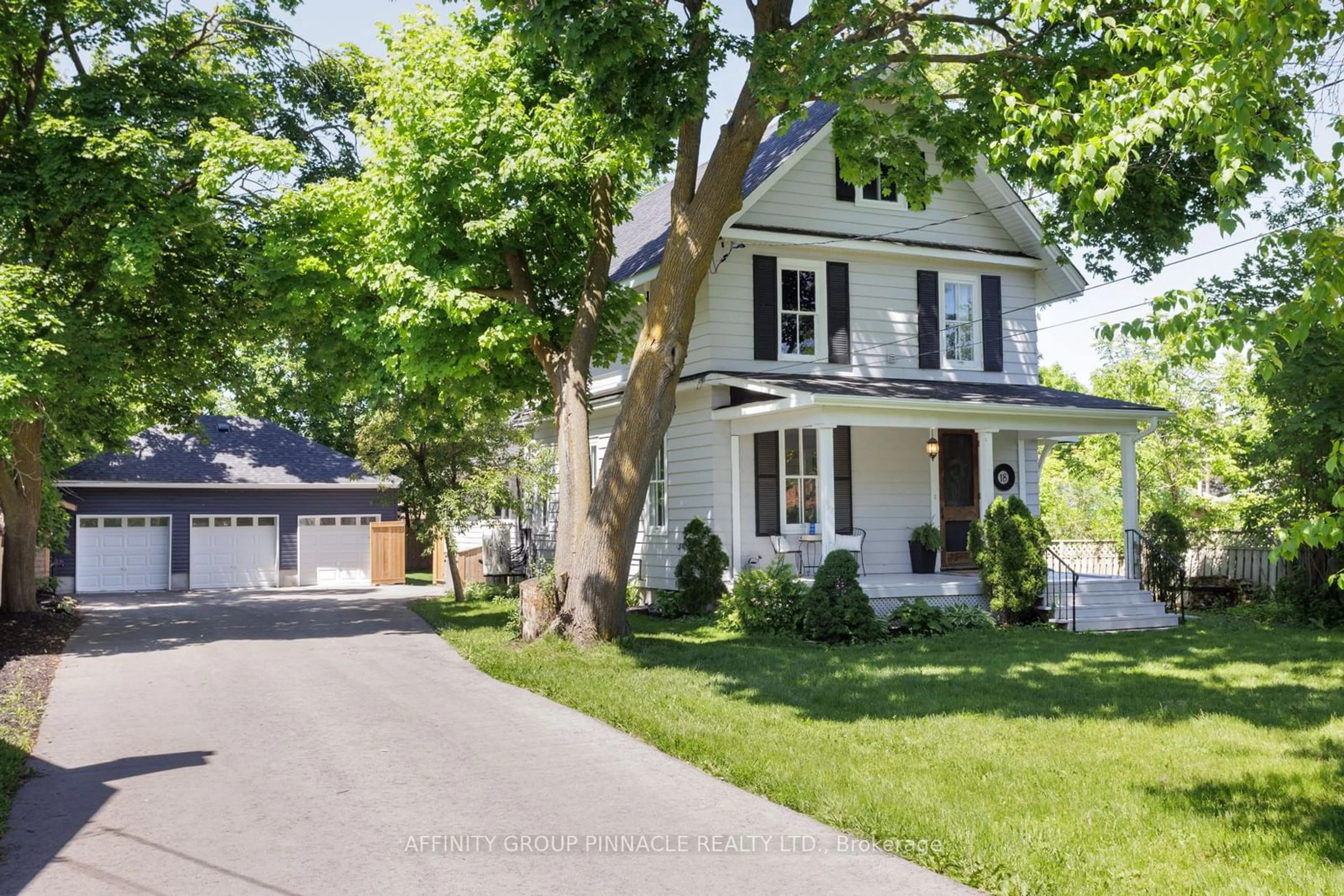 Frontside or backside of a home for 18 Elgin St, Kawartha Lakes Ontario K9V 3W1