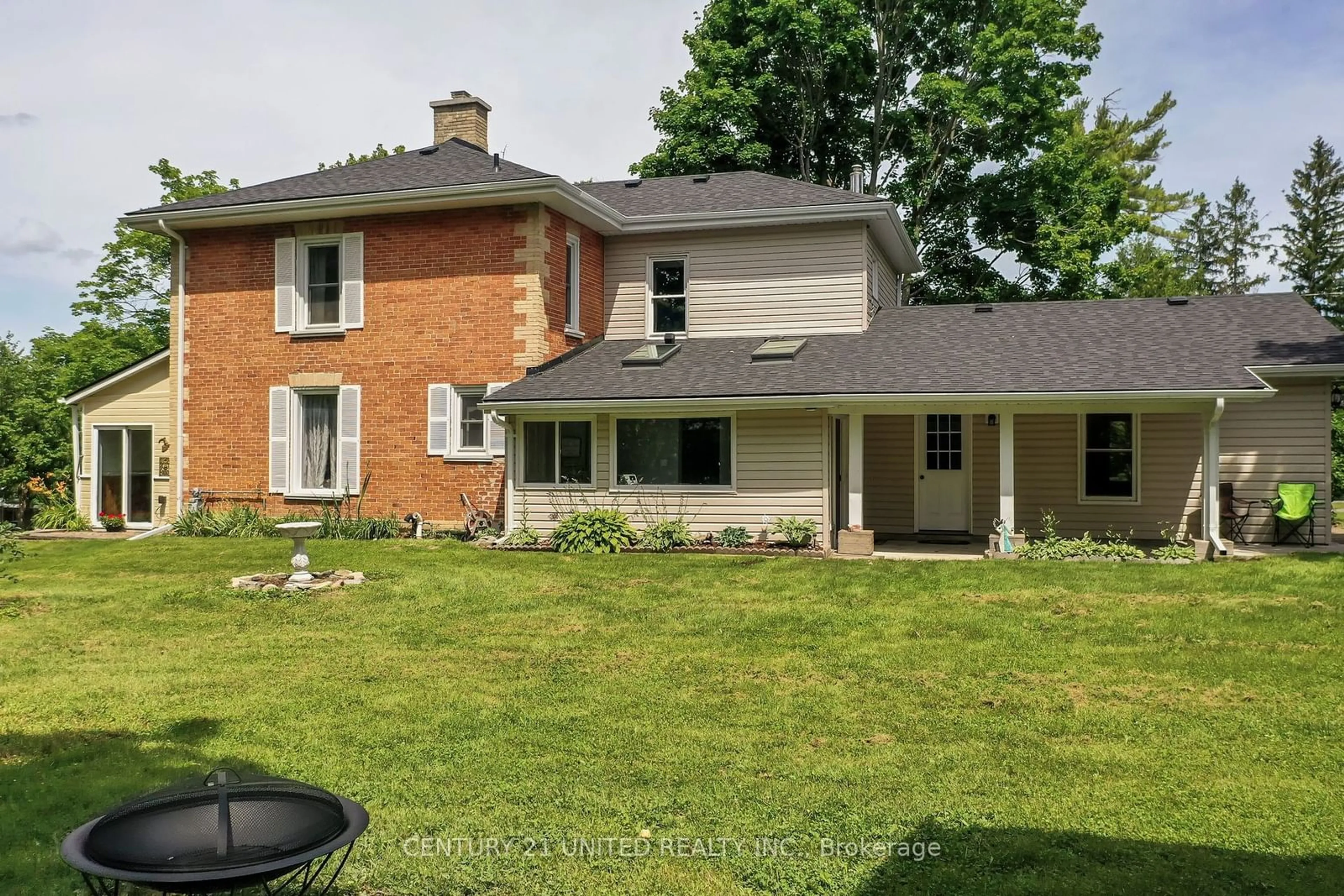 Frontside or backside of a home for 6 Rolliston St, Smith-Ennismore-Lakefield Ontario K0L 2H0